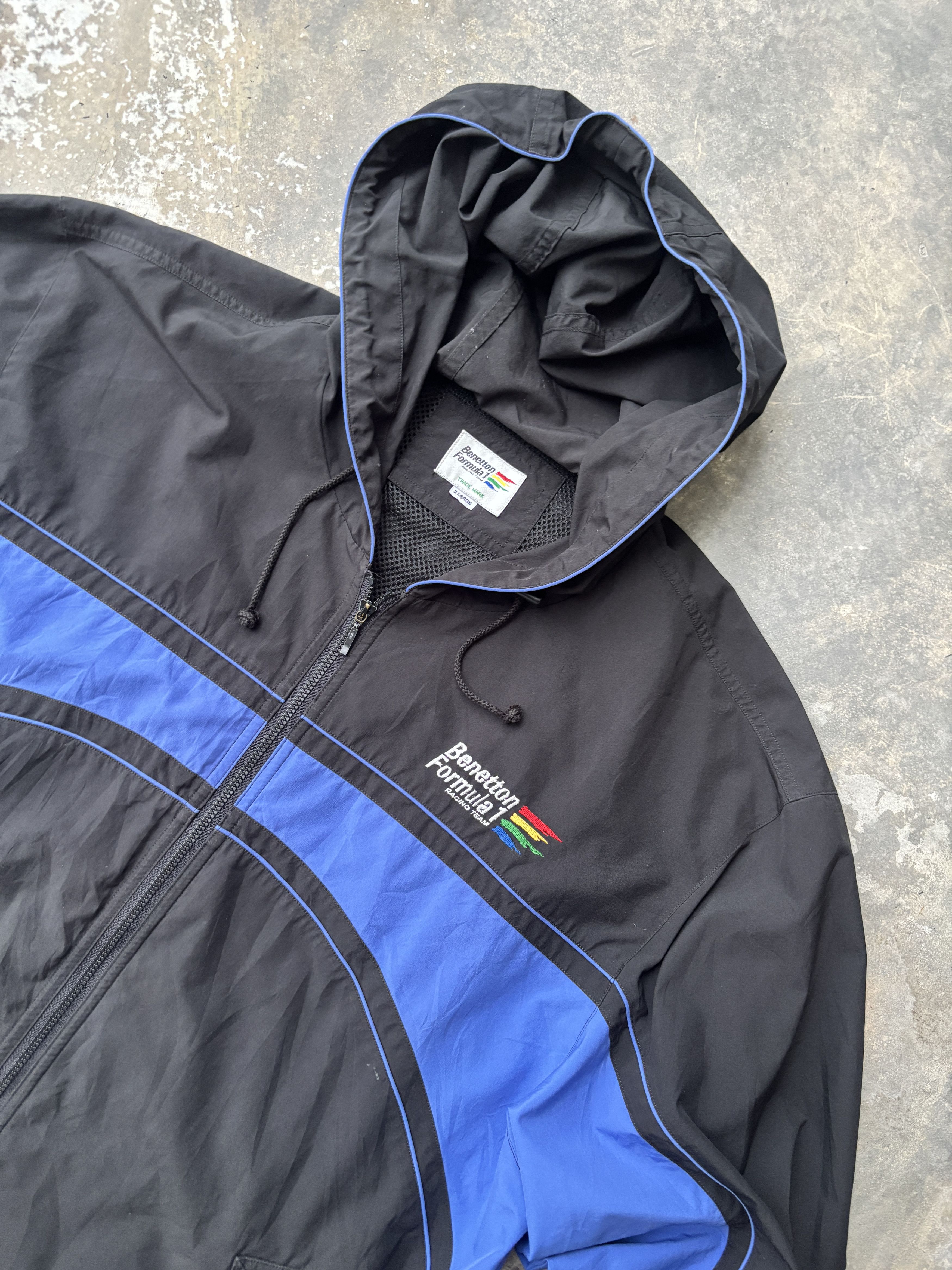 Benetton Benetton Formula 1 Racing Team Rare Vintage Hoodie Jacket Size US L / EU 52-54 / 3 - 3 Thumbnail