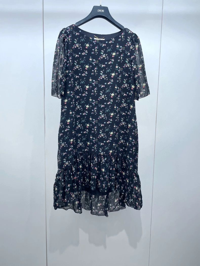 Saint Laurent Paris saint Laurent parisSilk floral dress 2503-Nextarrow Size XS / US 0-2 / IT 36-38 - 1 Thumbnail
