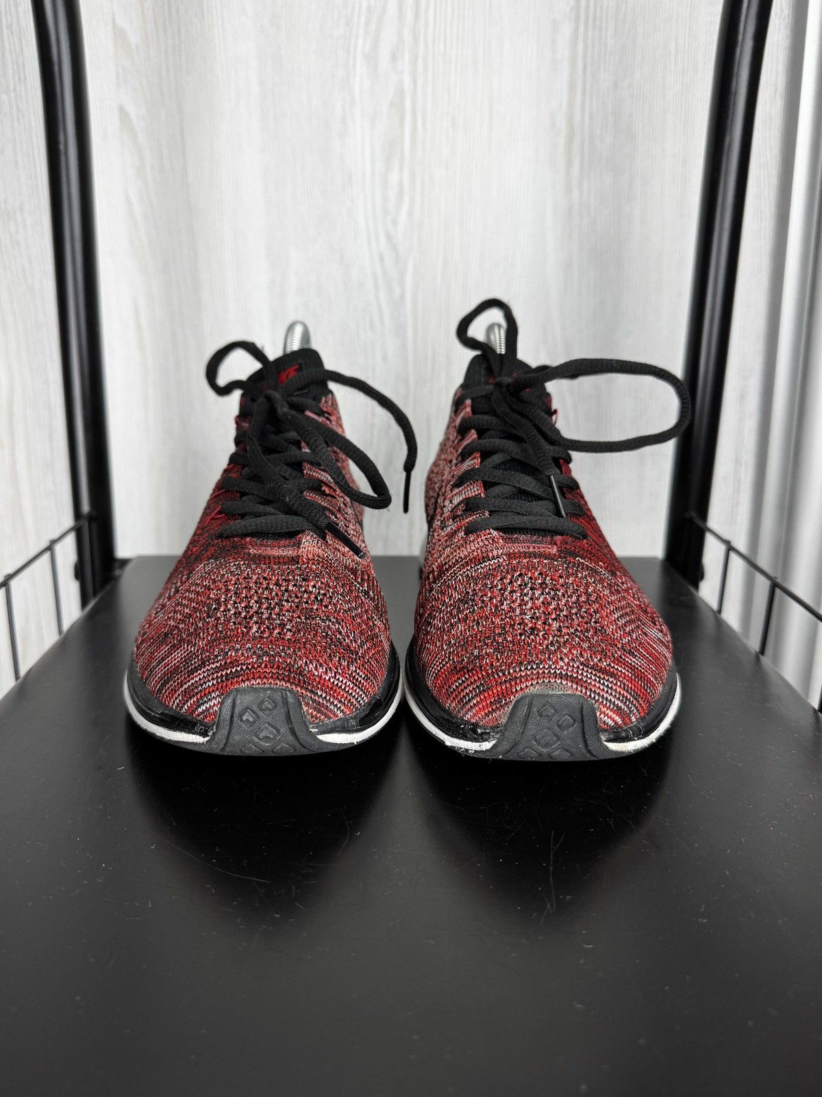 Nike Men’s Nike Flyknit Racer 'Fire Rooster' Red Black Shoes Size US 8 / EU 41 - 4 Thumbnail