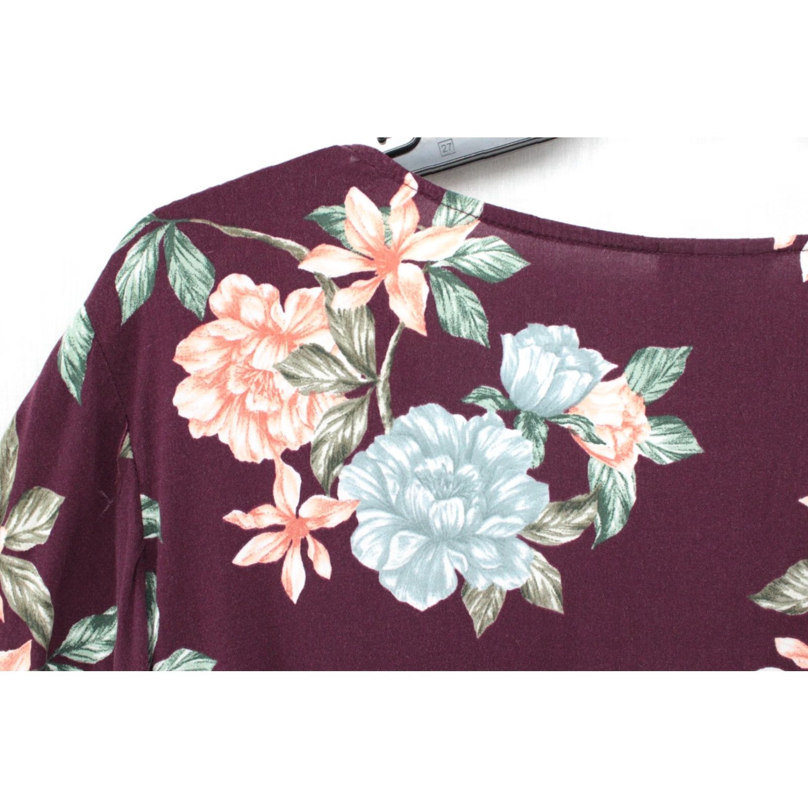 Torrid Torrid Top Women's 3 Plum Floral Faux Wrap V Neck Flutter Sleeve Witchy Blouse, 3X, Purple, Plus Size, Bohemian, Basic, Women's Clothing Size XXL / US 16-18 / IT 52-54 - 5 Thumbnail