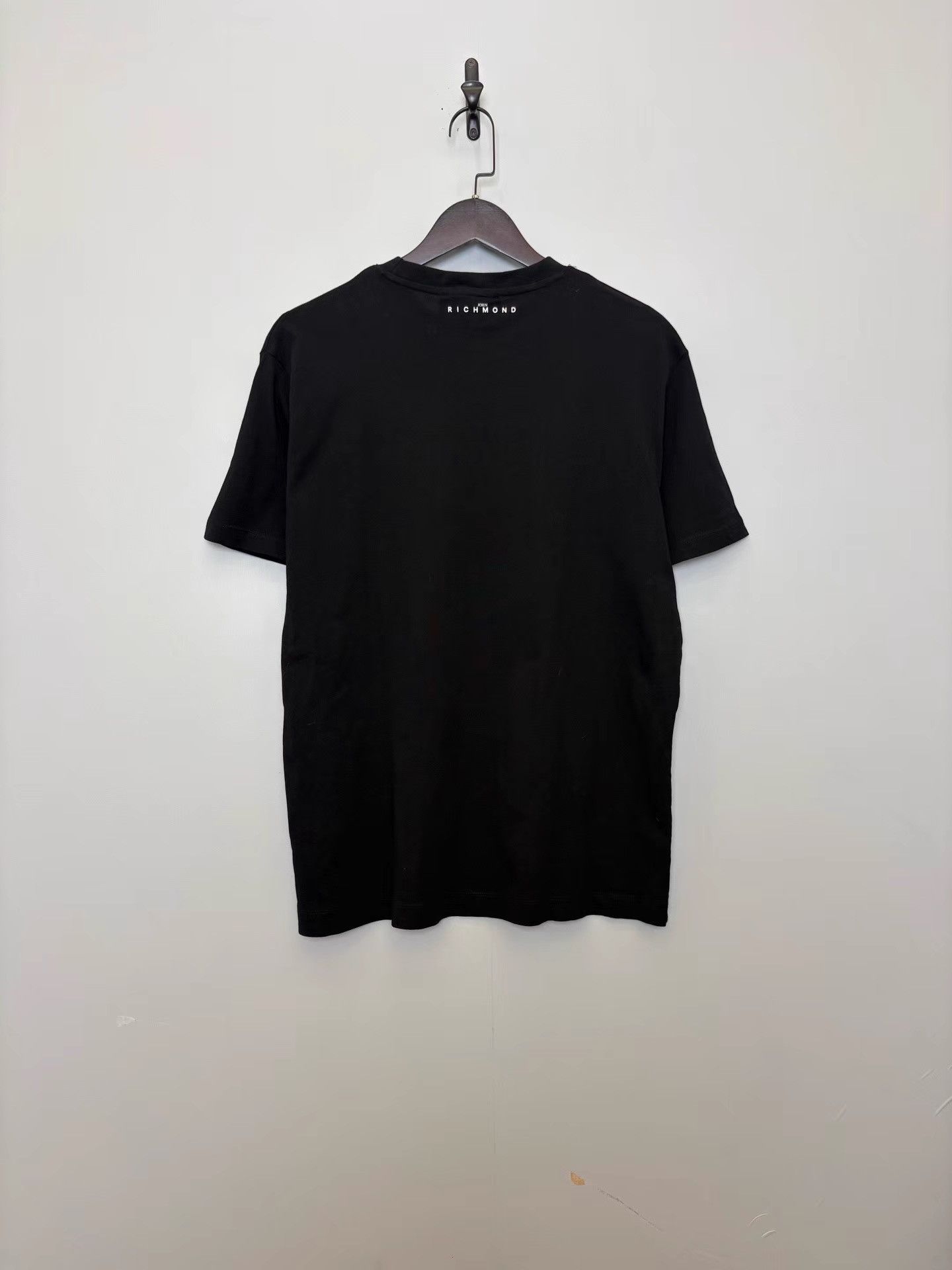 John Richmond John Richmond Black Sanskrit Printed T-shirt K36 Size US M / EU 48-50 / 2 - 2 Thumbnail