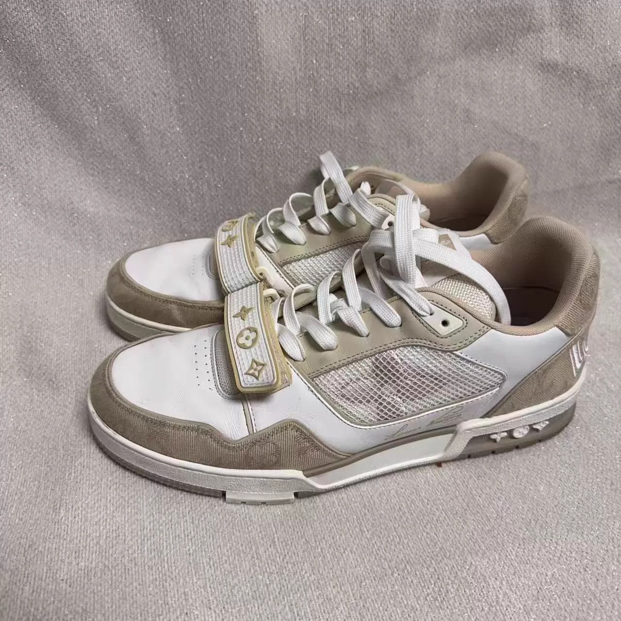 Louis Vuitton LV Beige Velcro Trainer 42 (Worn a few times) Size US 9 / EU 42 - 1 Thumbnail