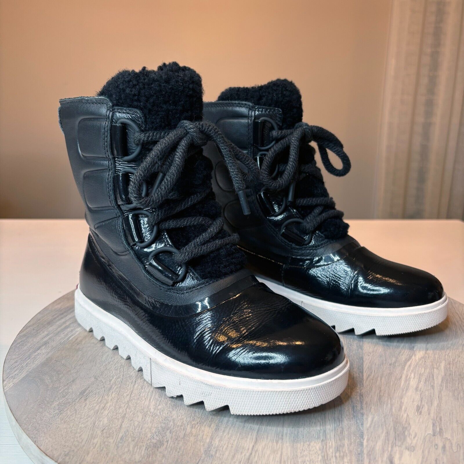 SOREL Sorel Women's Joan of Arctic Black Leather Boots US Size 6 Size US 6 / IT 36 - 2 Thumbnail