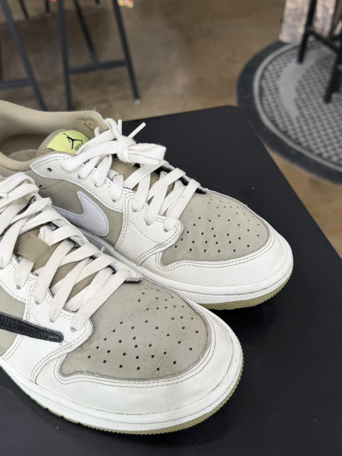 Jordan Brand × Travis Scott Jordan 1 Low Golf Travis Scott Neutral Olive Size 8.5 (2023) Size US 8.5 / EU 41-42 - 8 Thumbnail