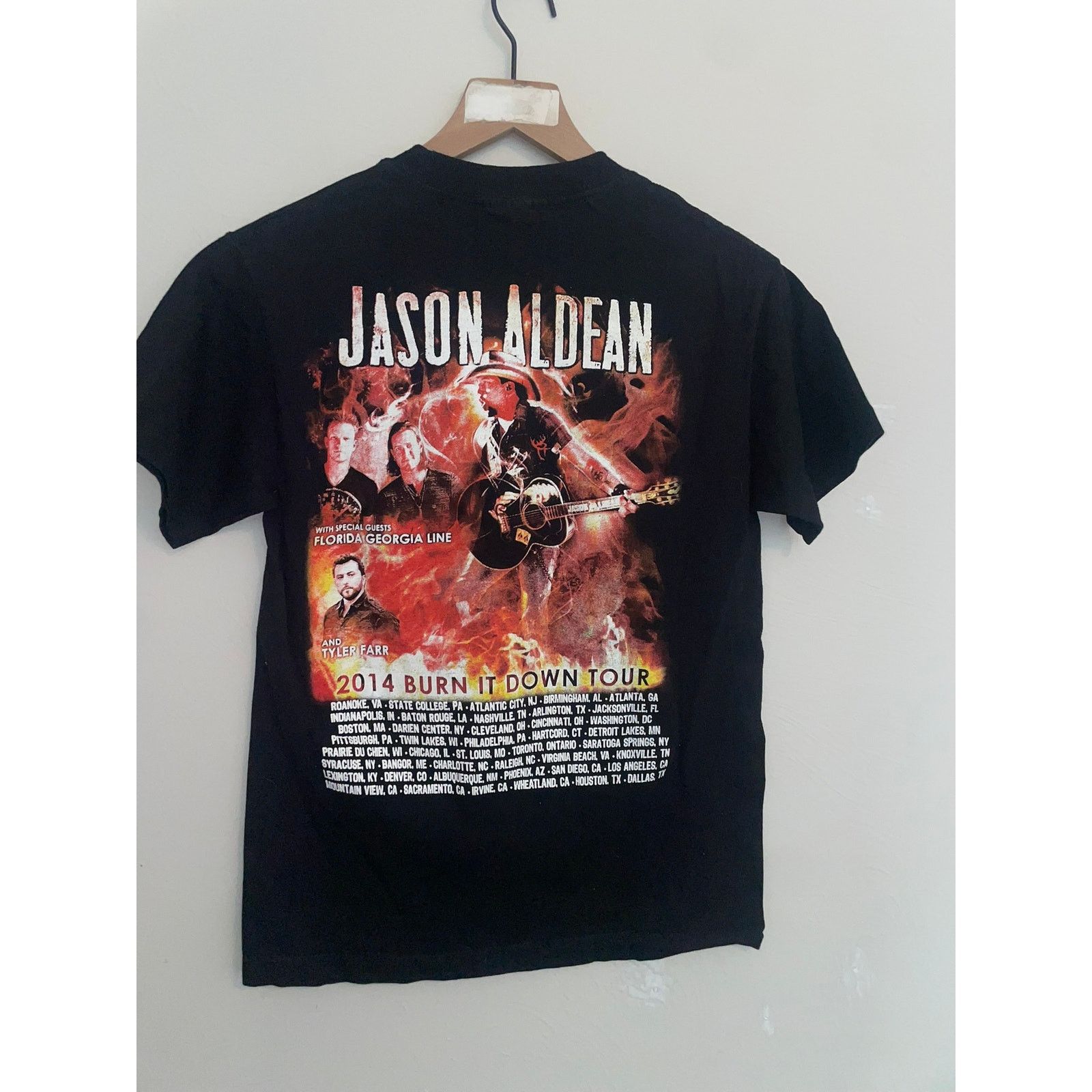 Alstyle 2014 Jason Aldean Burn It Down Tour Country Tee S 2010s Size US S / EU 44-46 / 1 - 6 Thumbnail