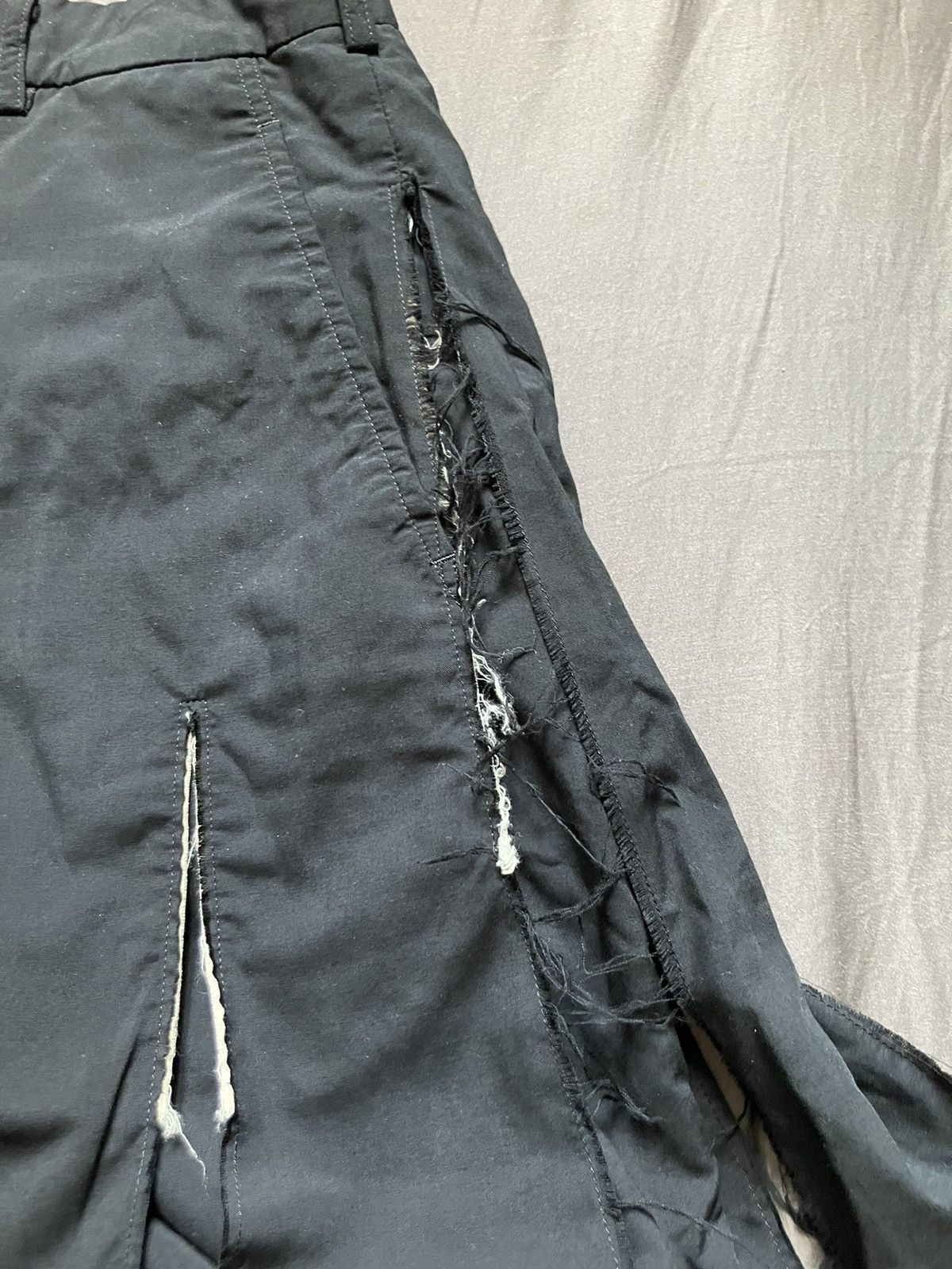 Comme des Garcons Homme Plus Comme Des Garcons Homme Plus SS19 Deconstructed Shorts Size US 30 / EU 46 - 3 Thumbnail