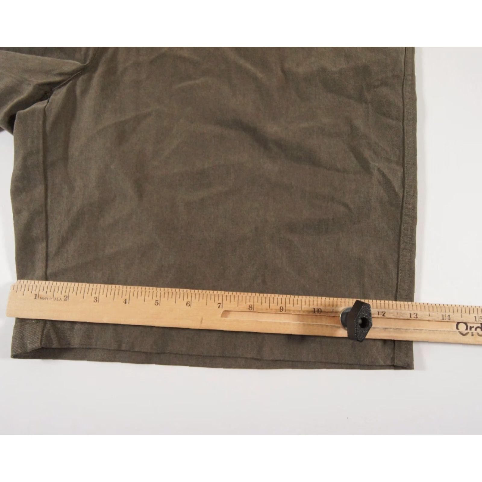 Tommy Bahama VINTAGE Tommy Bahama Mens Shorts Size 36 Green Chino Flat Front Casual Office Holiday Size US 36 / EU 52 - 7 Thumbnail