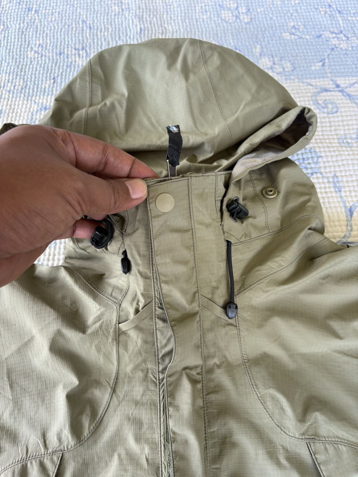 Montbell Montbell Goretex Windbreaker Hoodies Jacket Size US M / EU 48-50 / 2 - 13 Thumbnail