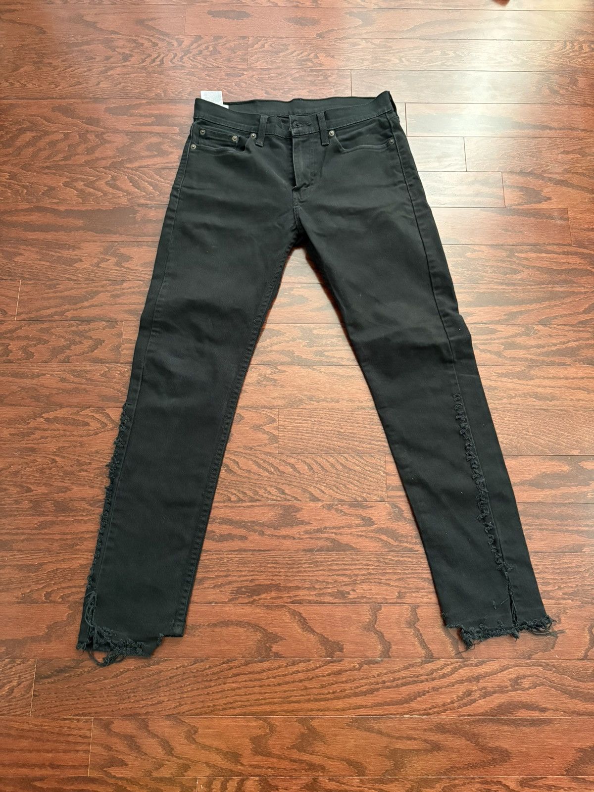 Levi's Levi’s Black 510 slim Jean distressed Size US 29 - 1 Thumbnail