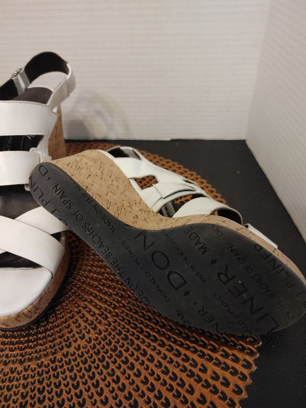 Donald Pliner Donald J Pliner Gretel Wedges Size 8 Size US 8 / IT 38 - 5 Thumbnail