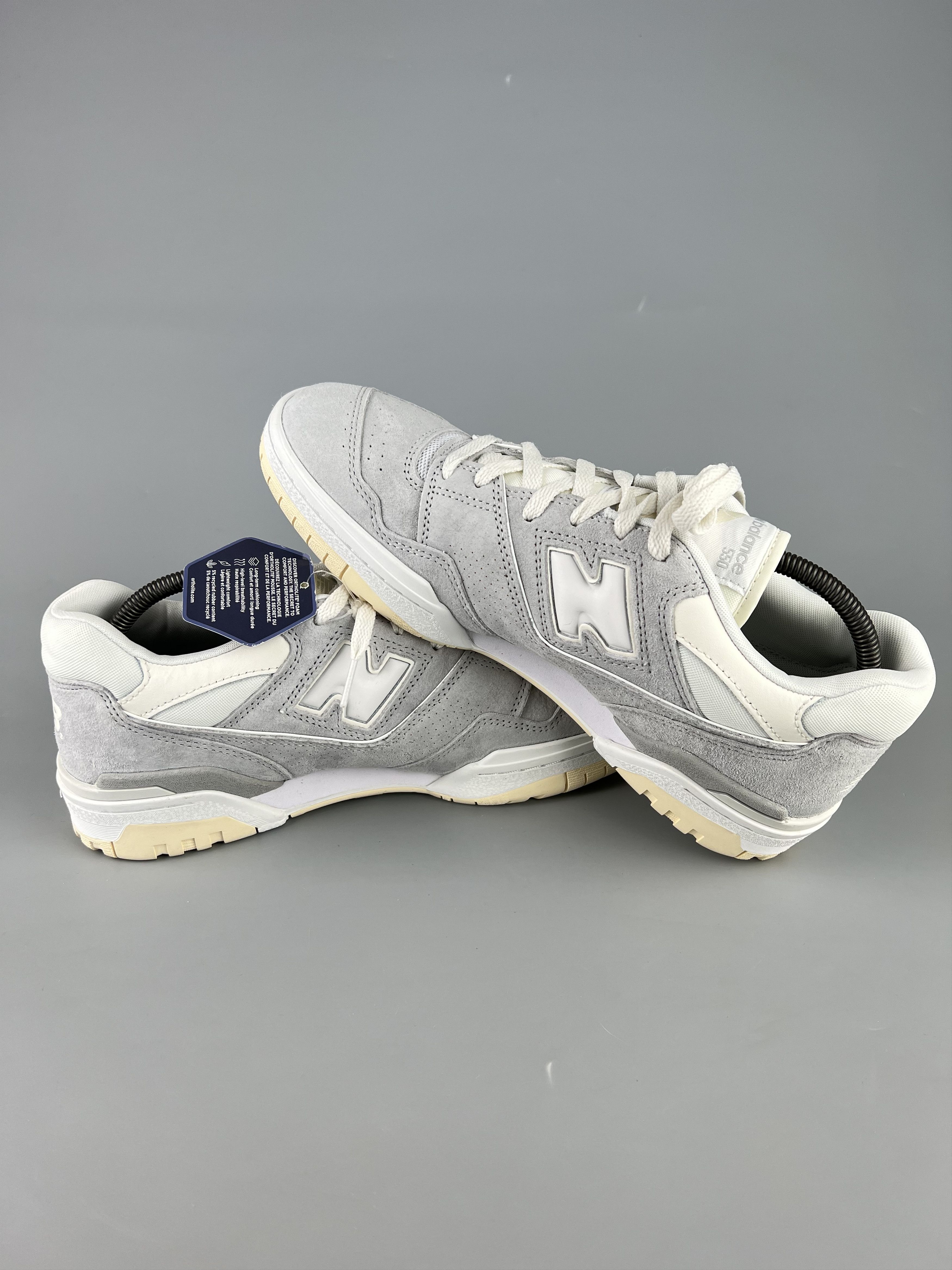 New Balance New Balance 550 Men's Gray White Suede Sneakers Size US11 Size US 11 / EU 44 - 5 Thumbnail