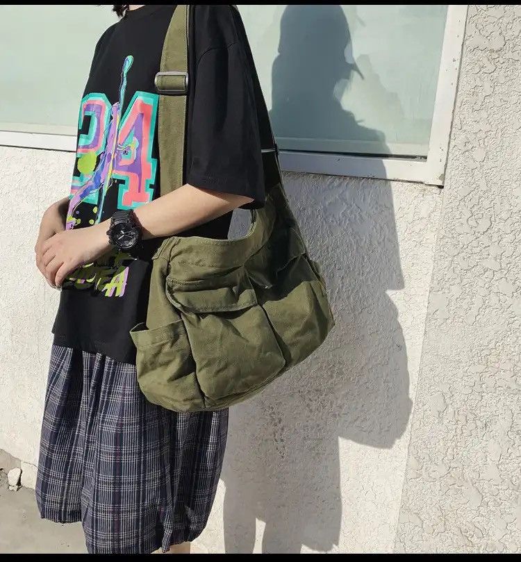 Japanese Brand Messenger Bag Size ONE SIZE - 2 Thumbnail
