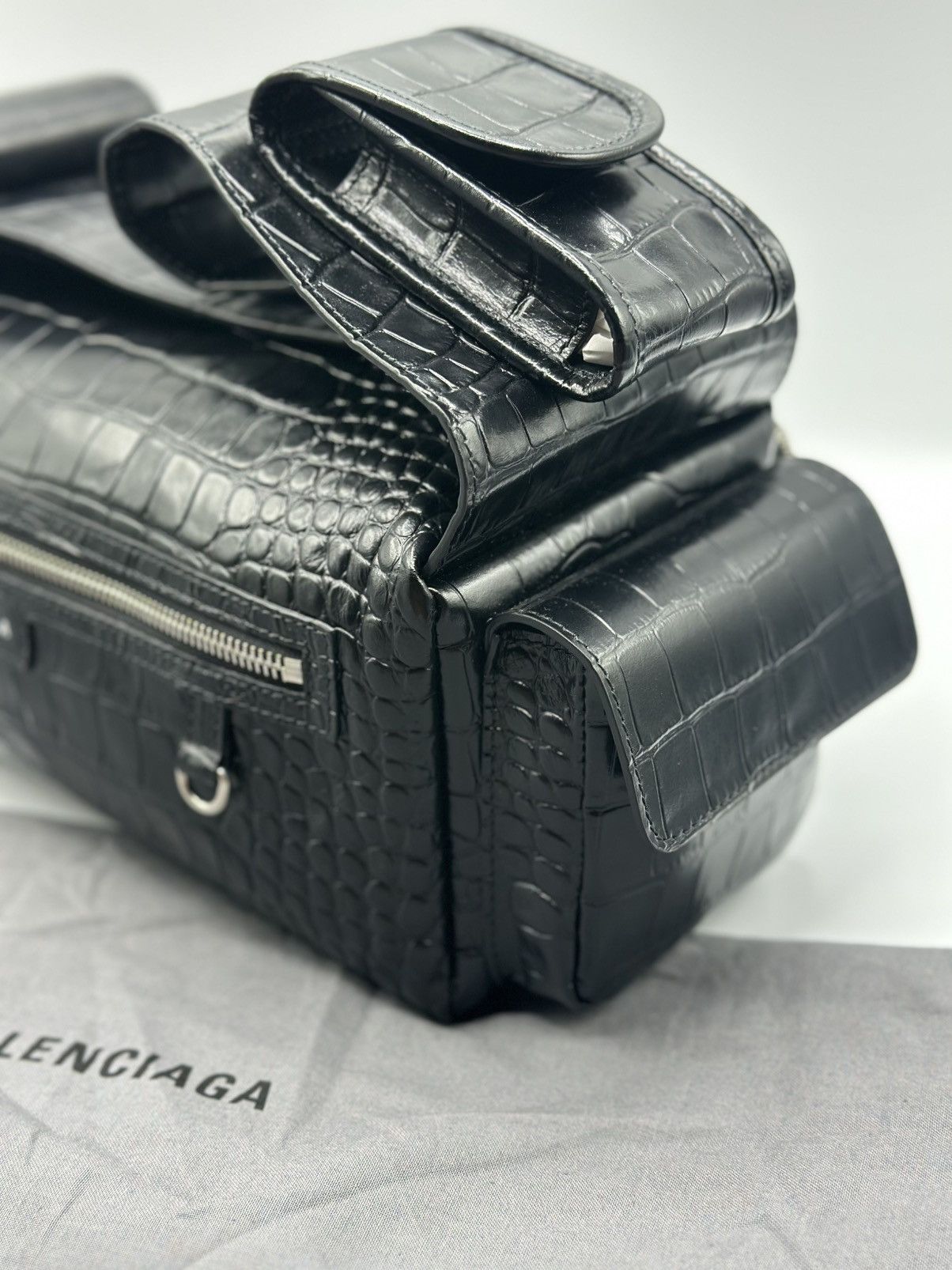 Balenciaga Balenciaga Black Croc Embossed Small Superbusy Sling Bag Size ONE SIZE - 6 Thumbnail