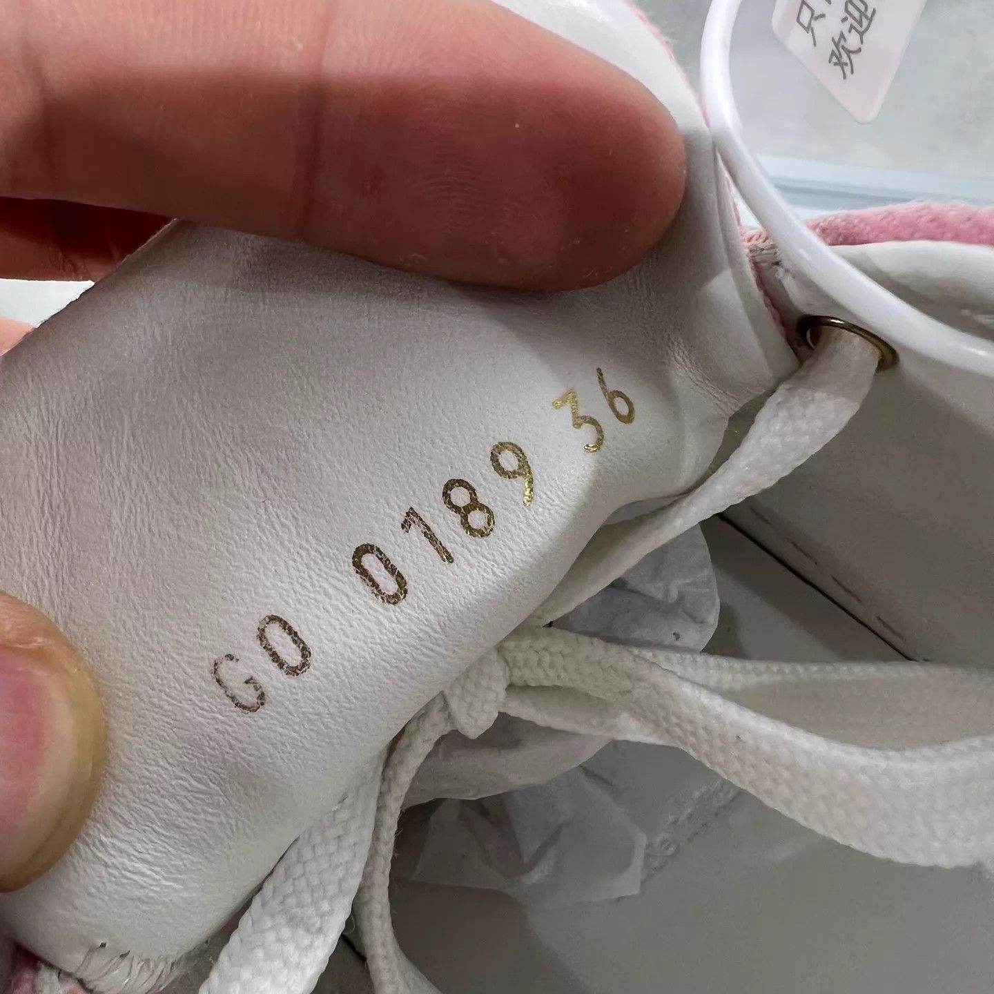 Louis Vuitton LV Monogram canvas sneakers pink 36 Size US 5.5 / IT 35.5 - 8 Thumbnail