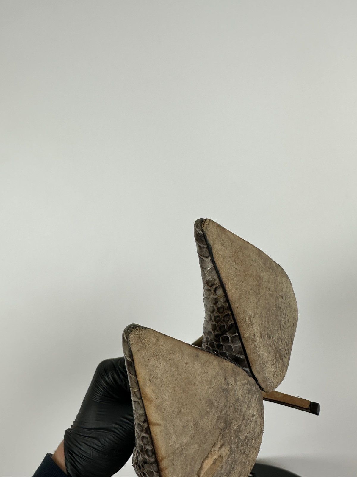Jimmy Choo Jimmy Choo Pumps Croc Embossed Heels Pointed Toe Size 36 1/2 Size US 6.5 / IT 36.5 - 21 Thumbnail