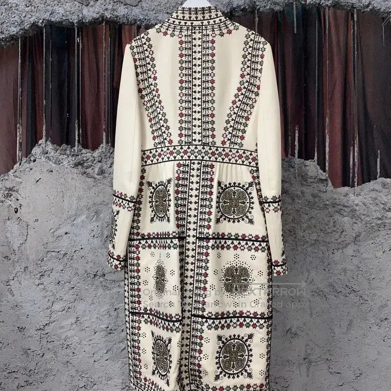 Valentino Valentino Long Beigey Coat for Women . Size XXS / US 00 / IT 34 - 2 Thumbnail