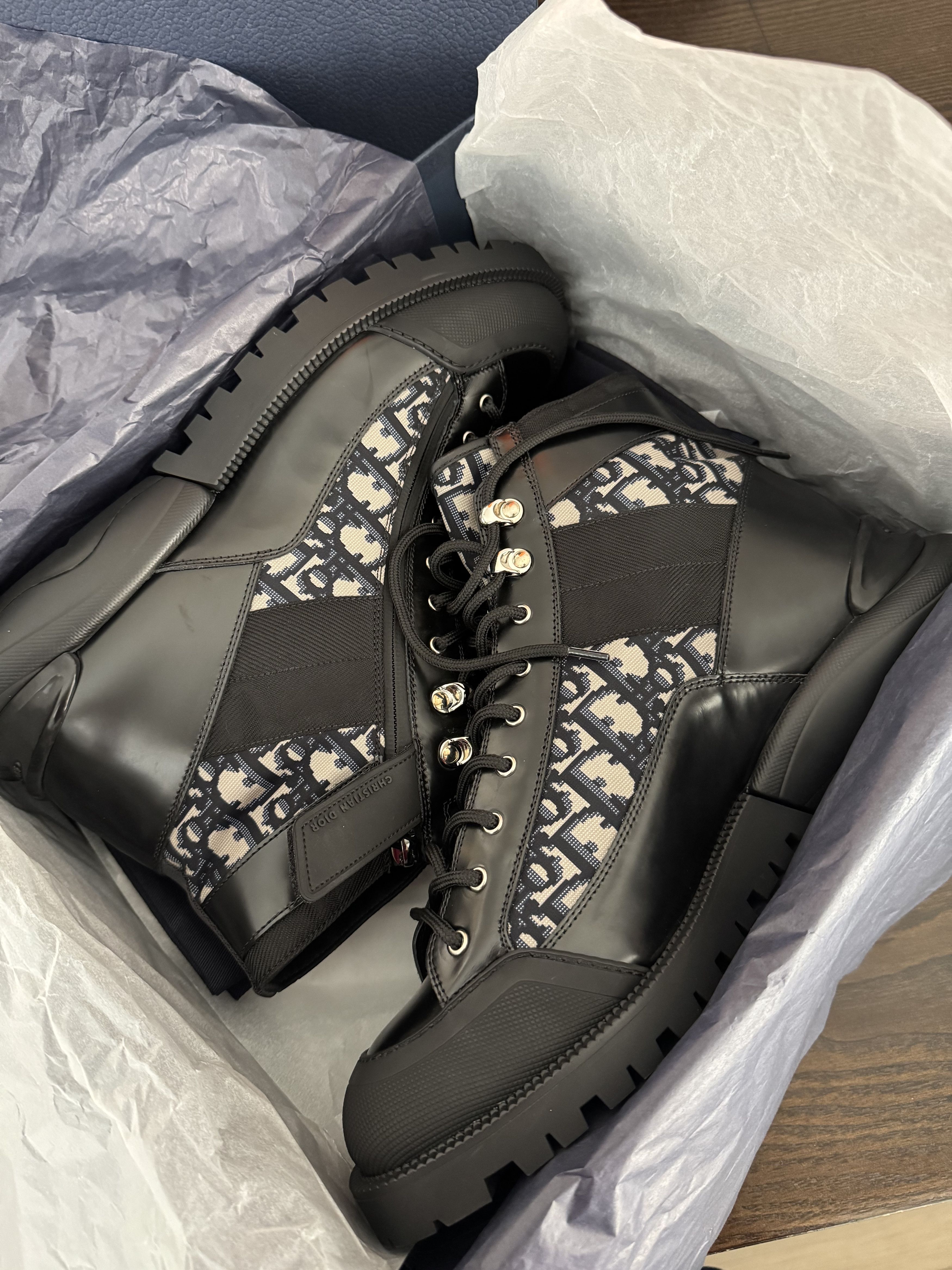 Dior Dior M Combat mid top boots Size US 12 / EU 45 - 9 Thumbnail