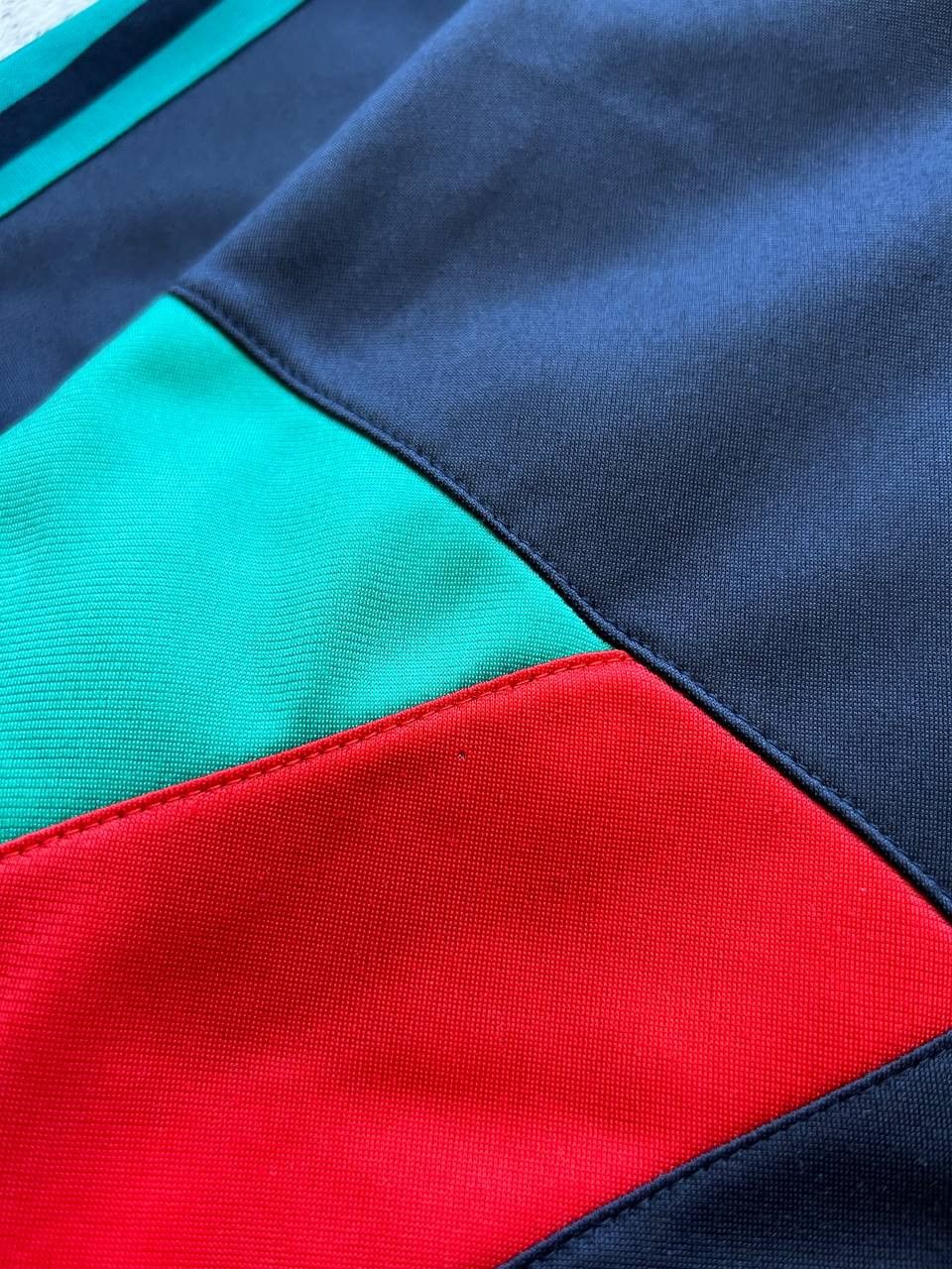 Adidas × Vintage Vintage Adidas Track Jacket Very Rare Retro Size US M / EU 48-50 / 2 - 14 Thumbnail
