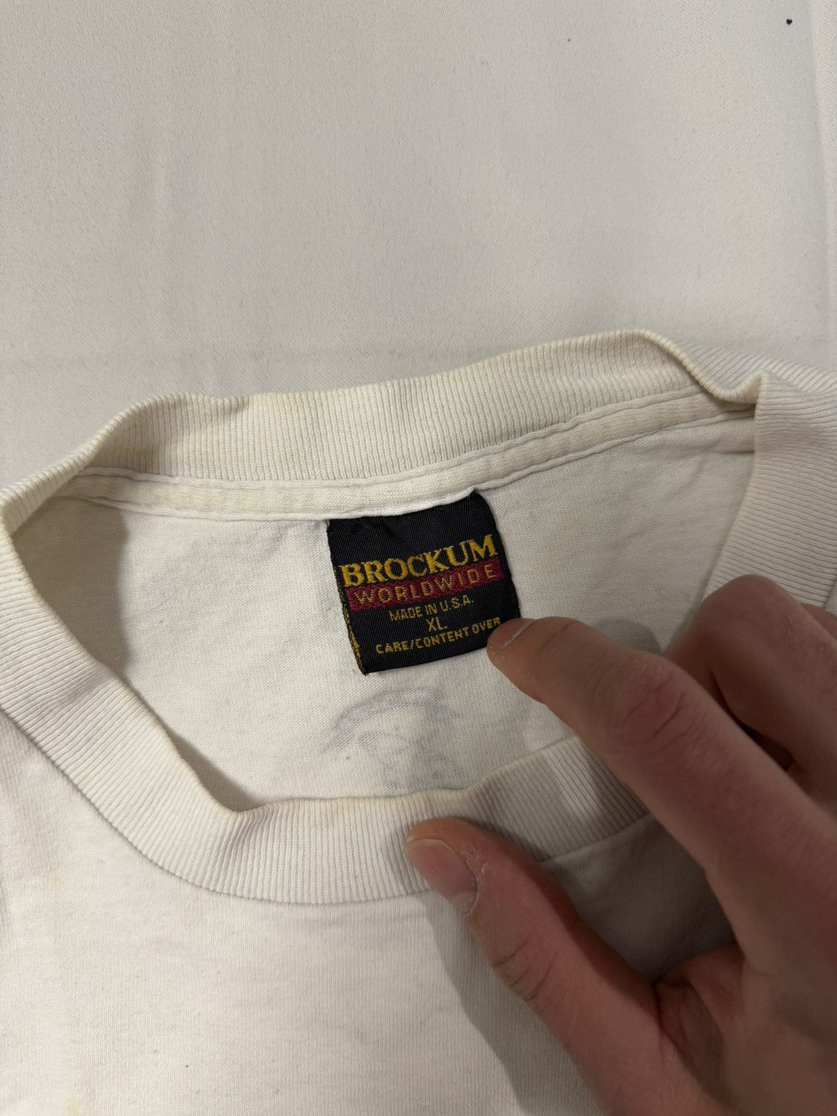 Brockum 1992 Pink Floyd Atom Heart Mother T-Shirt Size US XL / EU 56 / 4 - 6 Thumbnail