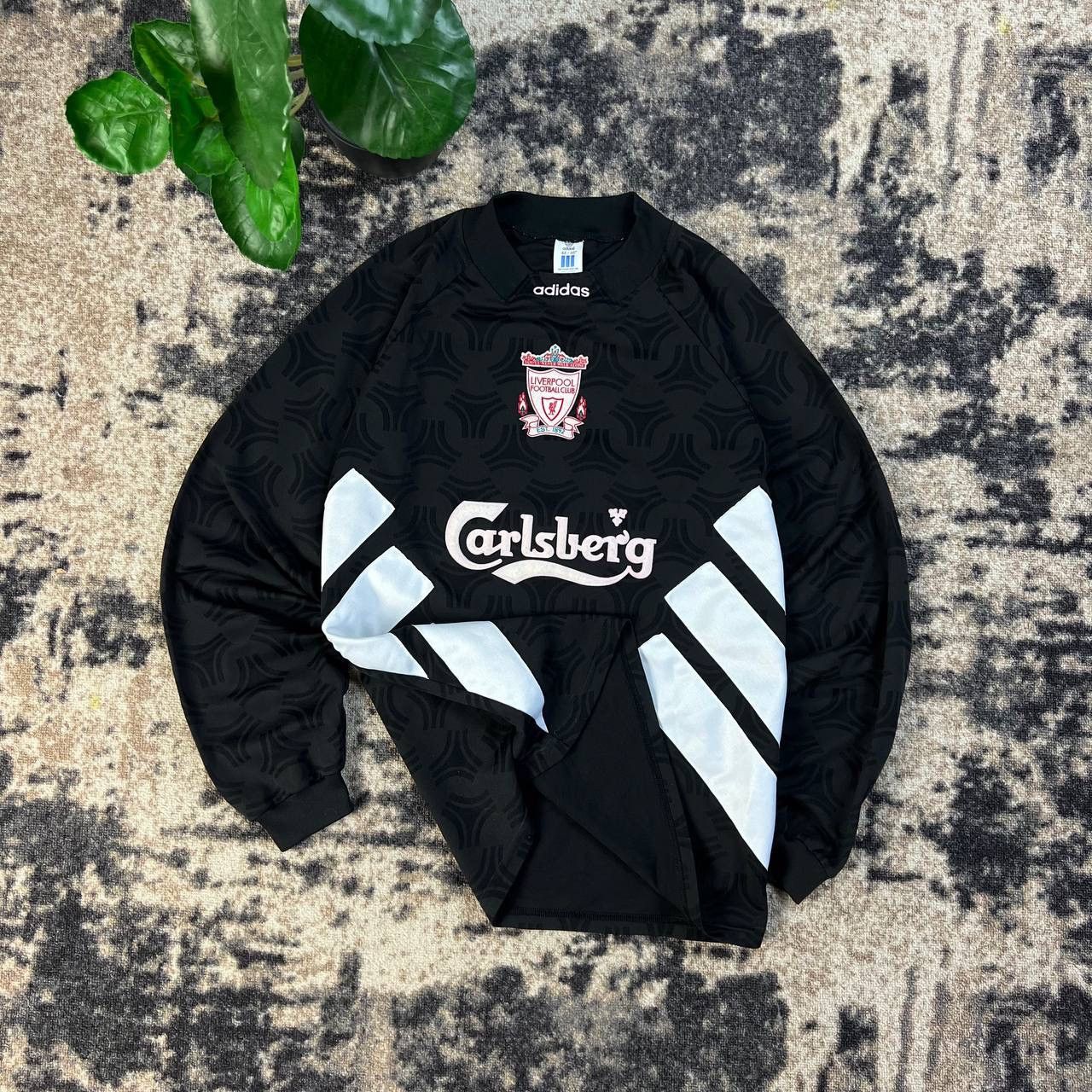 Adidas Adidas x Liverpool Vintage 90s Rare Goalkeeper Jersey Size US L / EU 52-54 / 3 - 1 Thumbnail