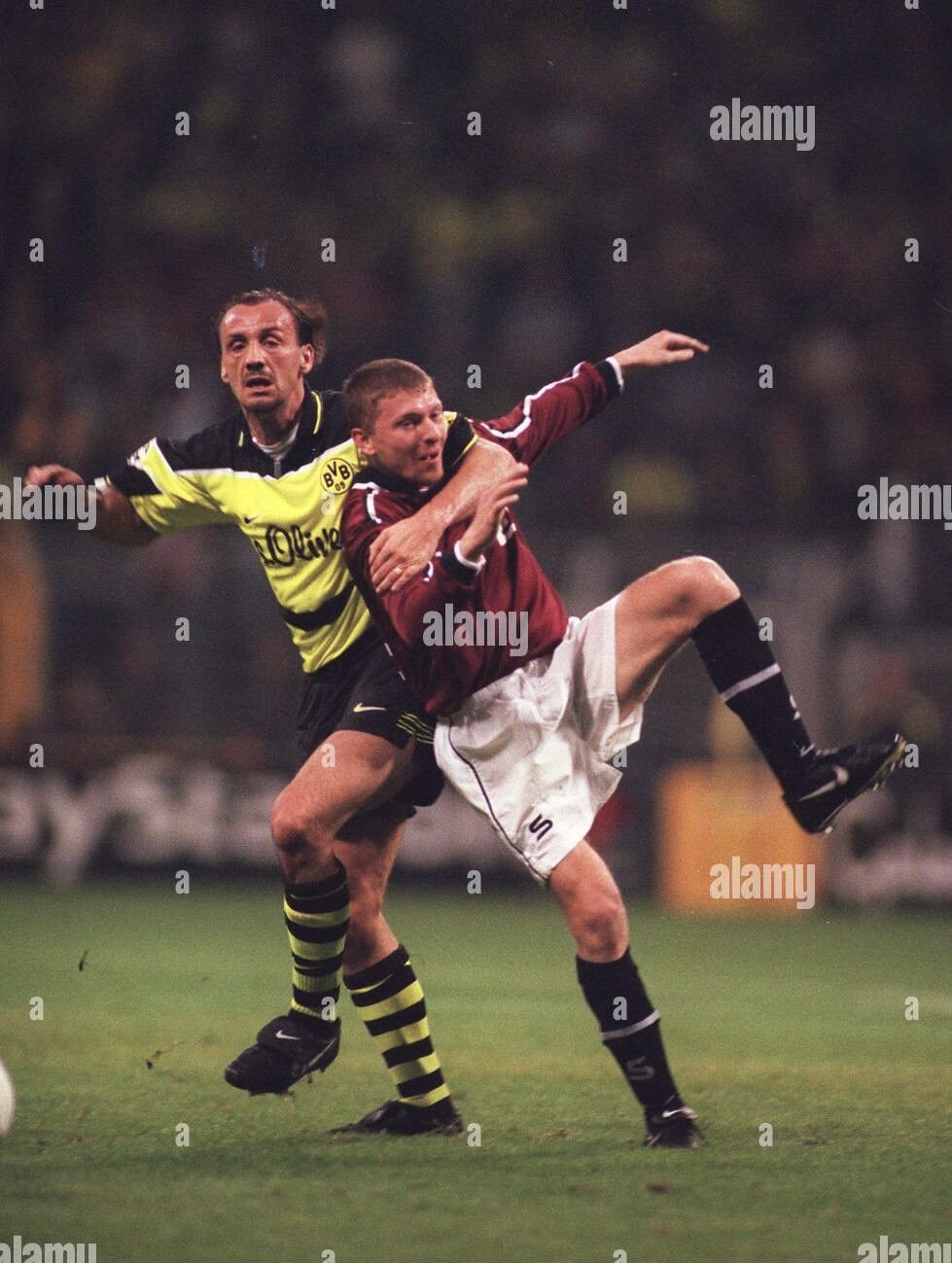 Vintage 97/98 AC Sparta Praha Home Shirt Size US XL / EU 56 / 4 - 21 Thumbnail