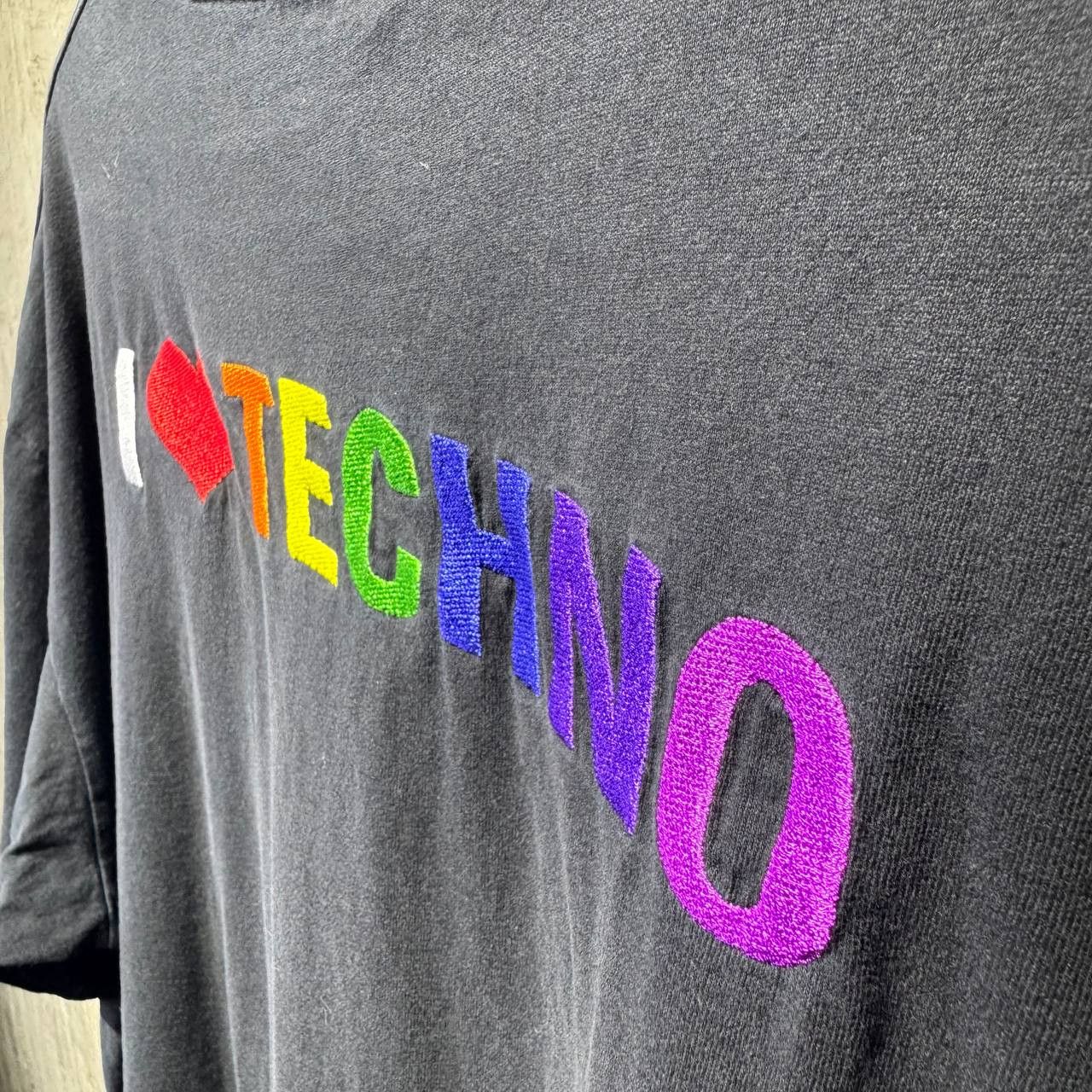 Balenciaga Balenciaga “I Love Techno” embroidered tee Size US XXL / EU 58 / 5 - 3 Thumbnail