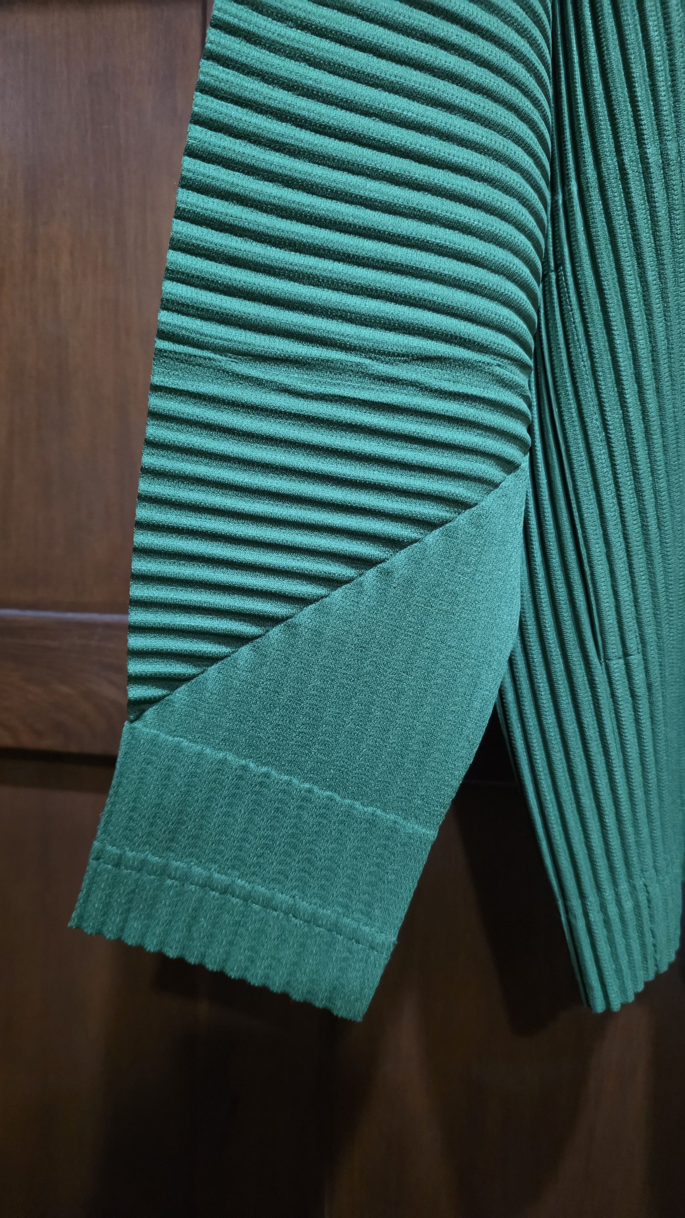 Homme Plisse Issey Miyake Homme Plisse Issey Miyake Green Cardigan Size US M / EU 48-50 / 2 - 4 Thumbnail