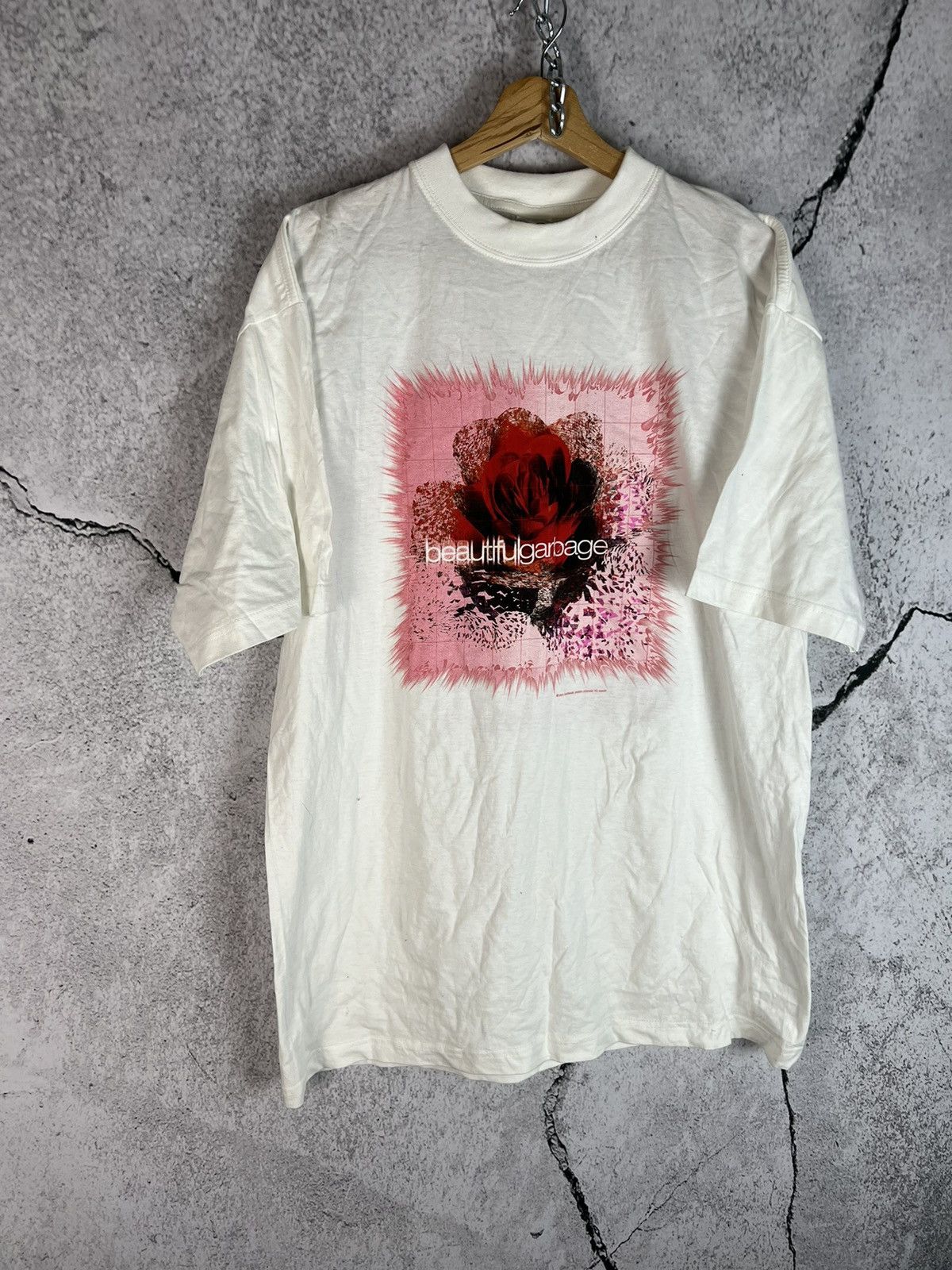 Band Tees Vintage | 2001 | Garbage | Beautiful | Tour | T Shirt Size US XL / EU 56 / 4 - 1 Thumbnail