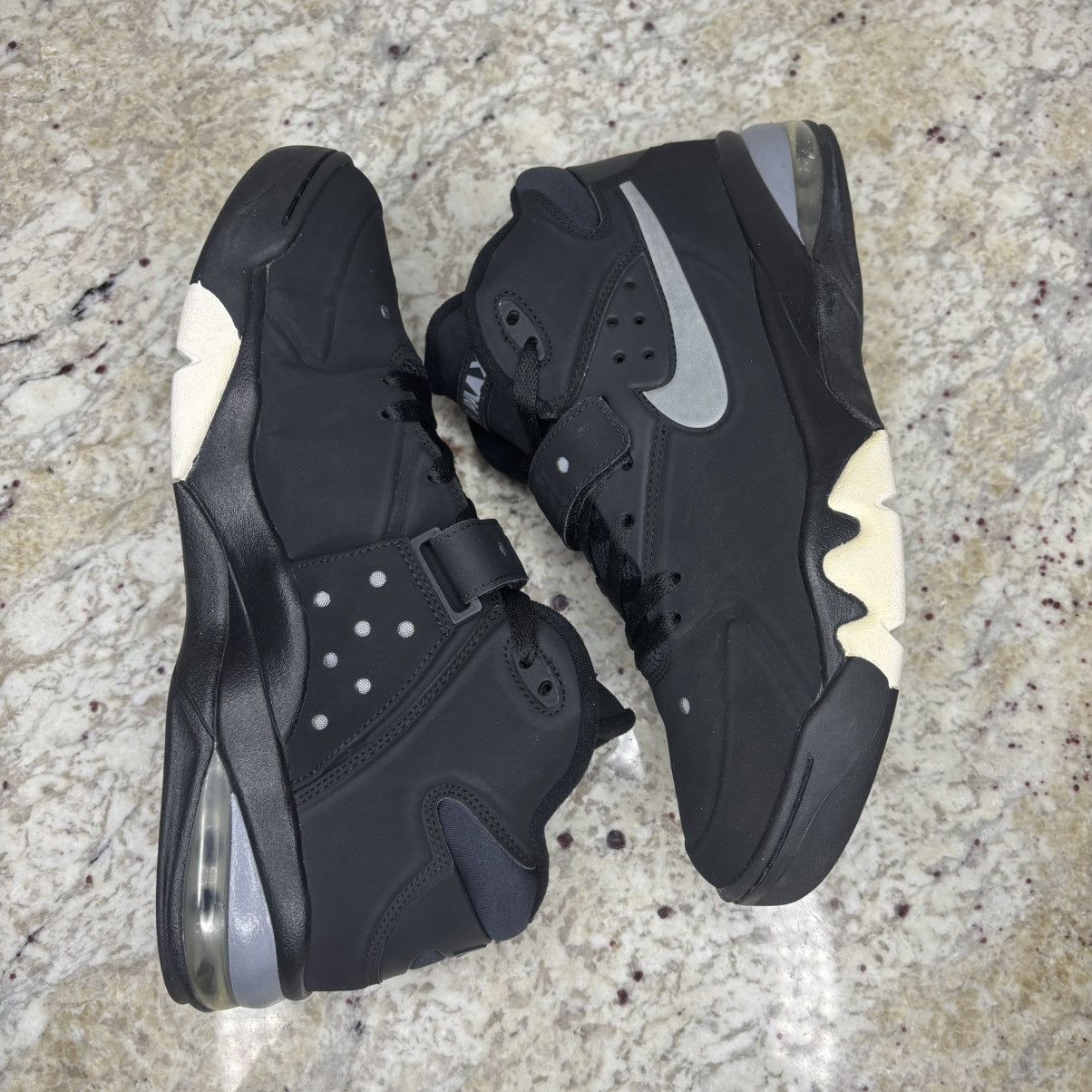 Nike Size 11 - Nike Air Force Max 2013 Black Cool Grey Clean Size US 11 / EU 44 - 13 Thumbnail