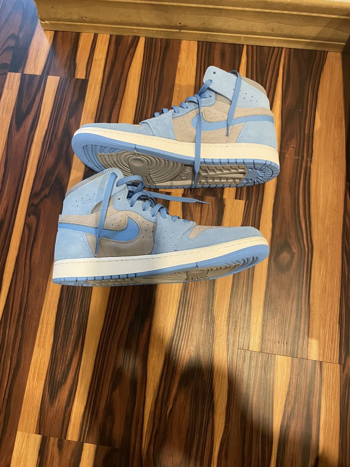 Nike Jordan 1 High Zoom Air CMFT 2 Size US 11 / EU 44 - 5 Thumbnail