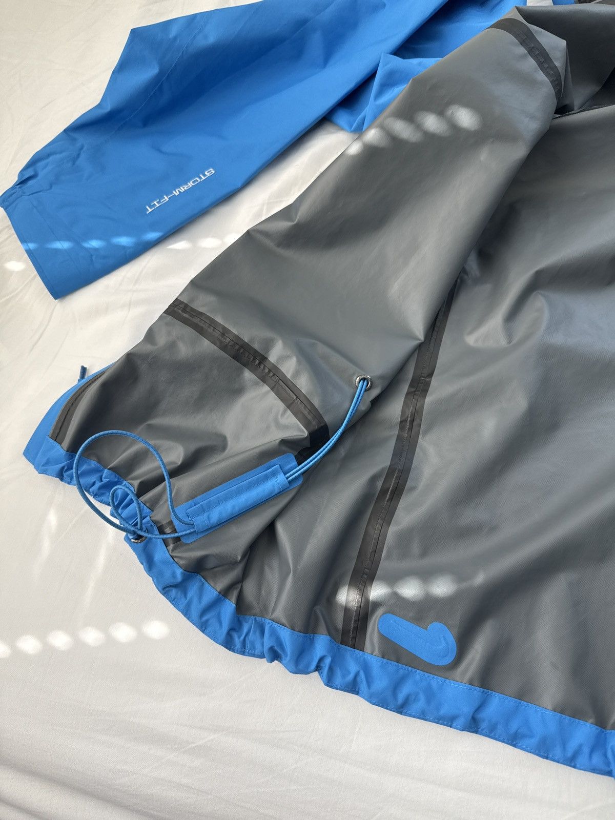 Nike ACG Nike ACG Storm Fit Cascade Rains Waterproof Jacket Blue Size US M / EU 48-50 / 2 - 13 Thumbnail