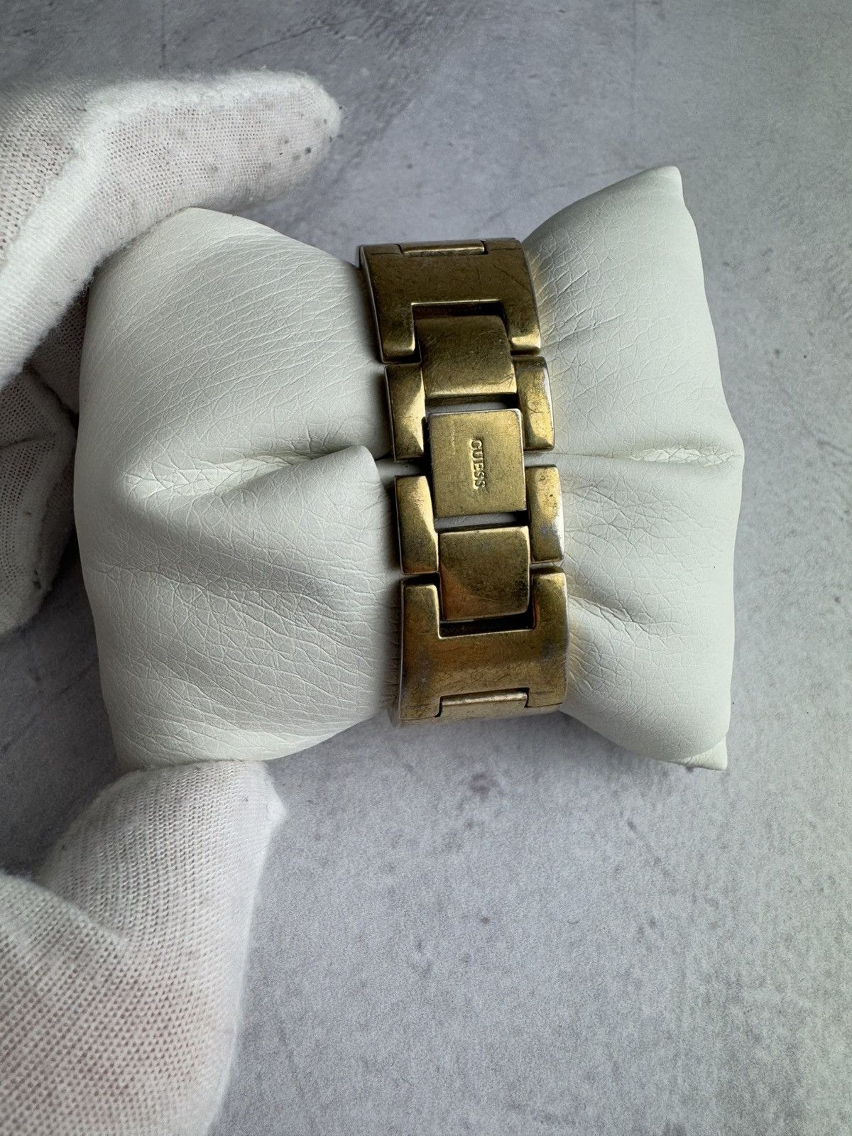 Guess × Vintage Guess Watch Gold Women’s Vintage Size ONE SIZE - 4 Thumbnail