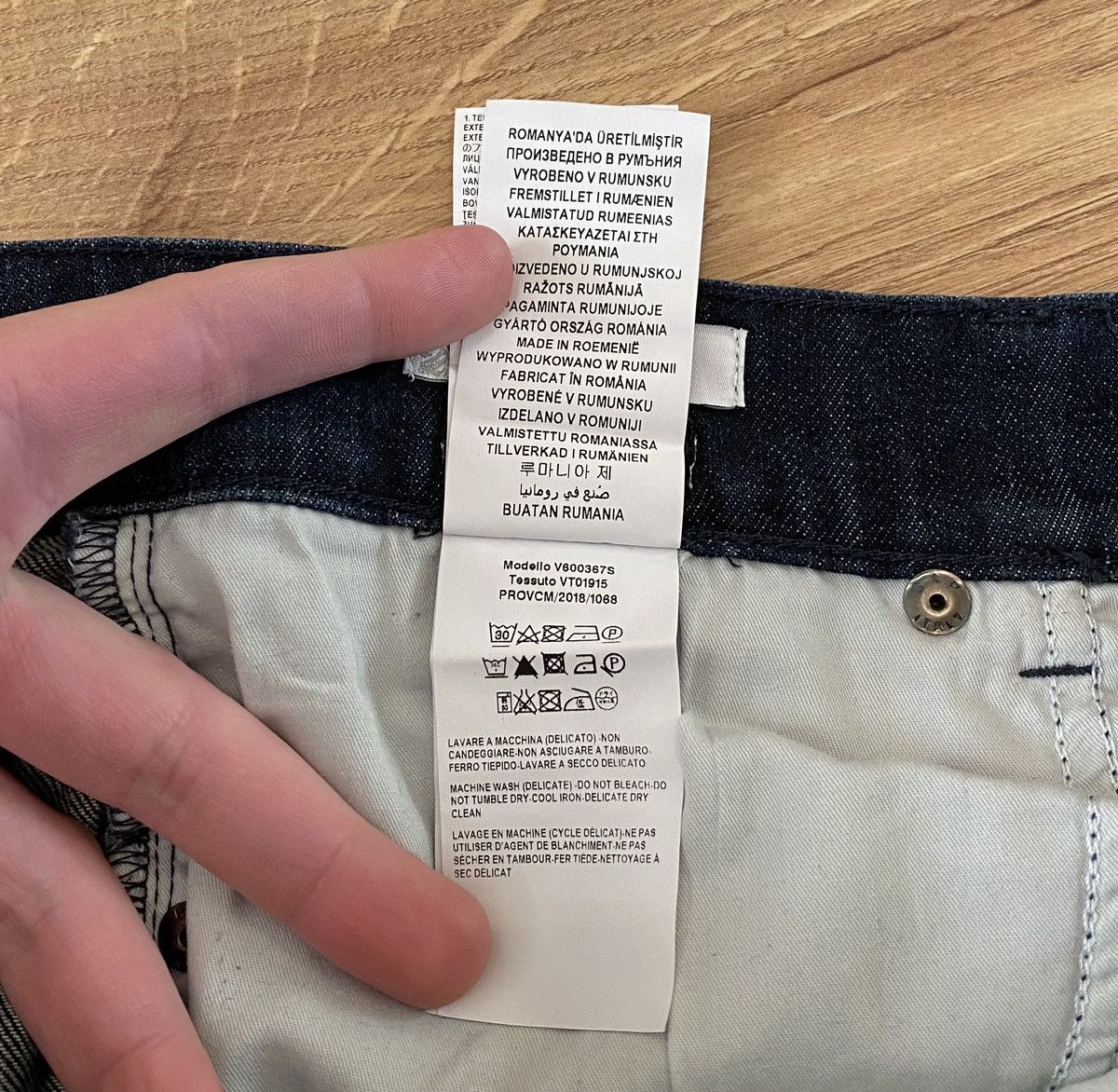 Versace Versace Medusa Metal Logo Denim Pants x Luxury x Streetwear Size US 34 / EU 50 - 10 Thumbnail