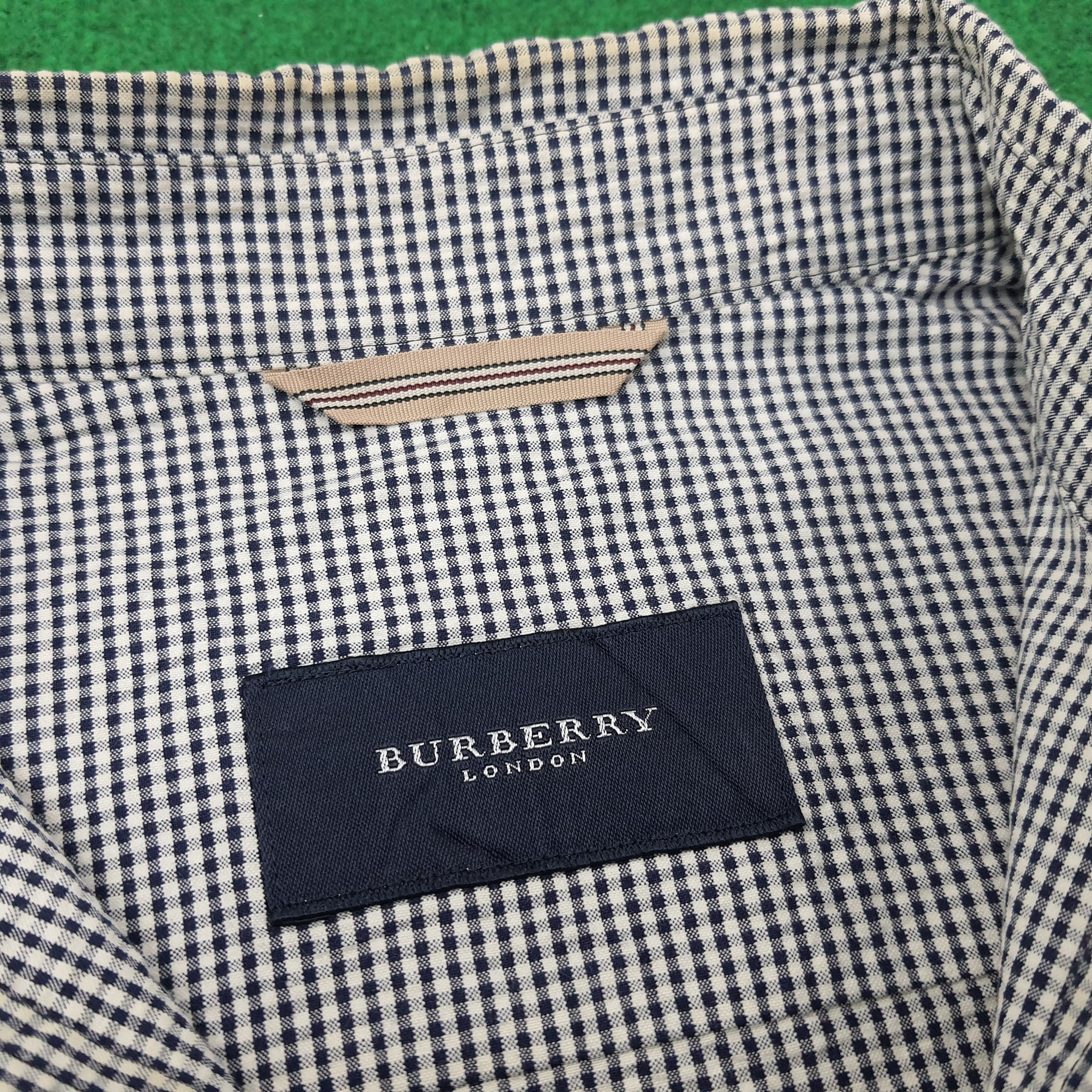 Burberry × Vintage Vintage Burberry London Light Jacket C222N3 Size US L / EU 52-54 / 3 - 6 Thumbnail