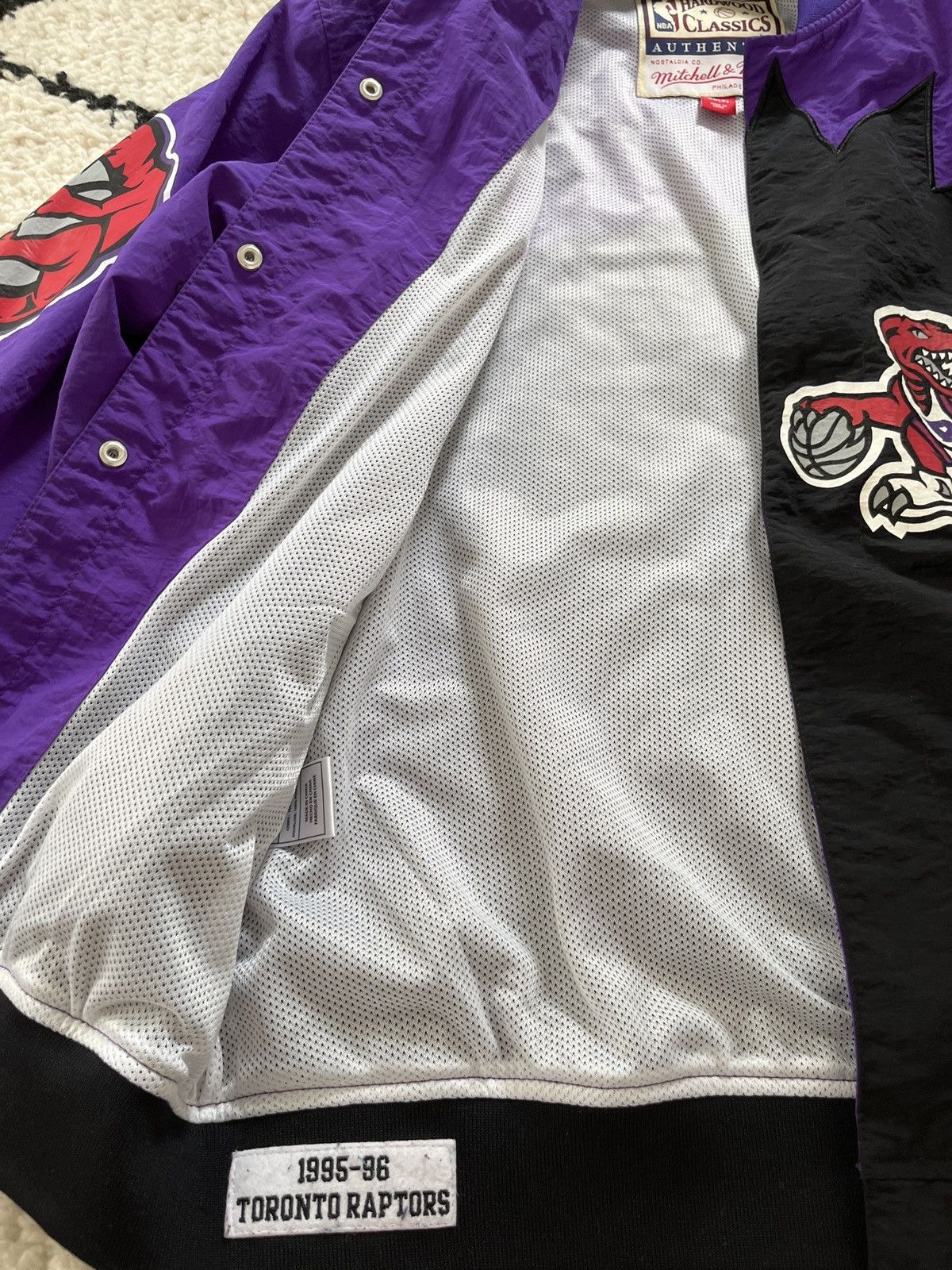 Adidas × NBA × Nike NBA vintage bomber Size US M / EU 48-50 / 2 - 2 Thumbnail