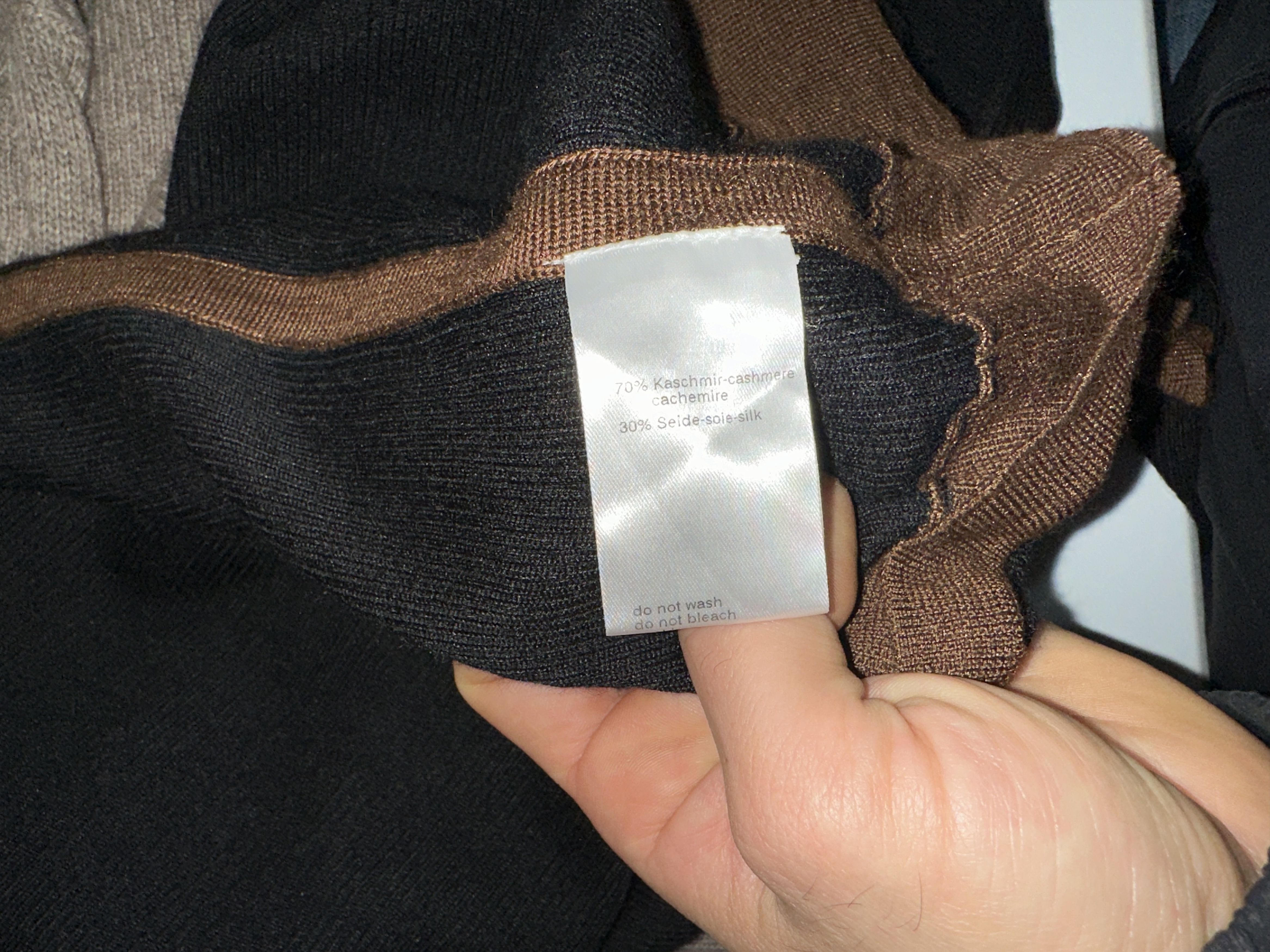 Akris Akris Wool Cashmere Silk Turtleneck Top Black Trim 40 US 10 Size M / US 6-8 / IT 42-44 - 10 Thumbnail