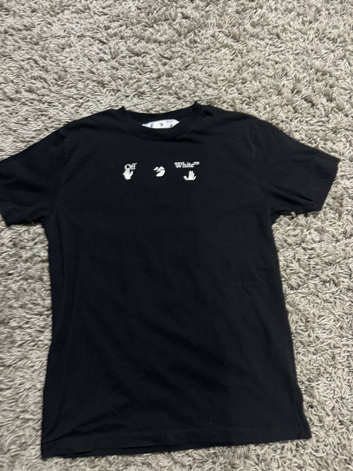 Off white peace tee hotsell