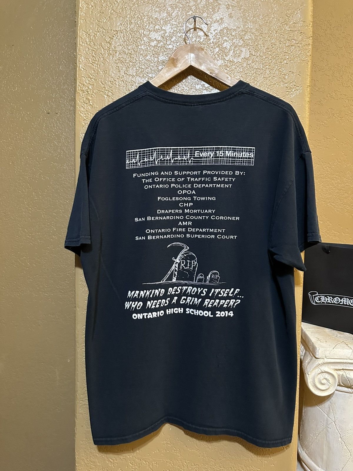 Vintage thrashed faded Every 15 Minutes Grim Reaper tee Size US XL / EU 56 / 4 - 6 Thumbnail