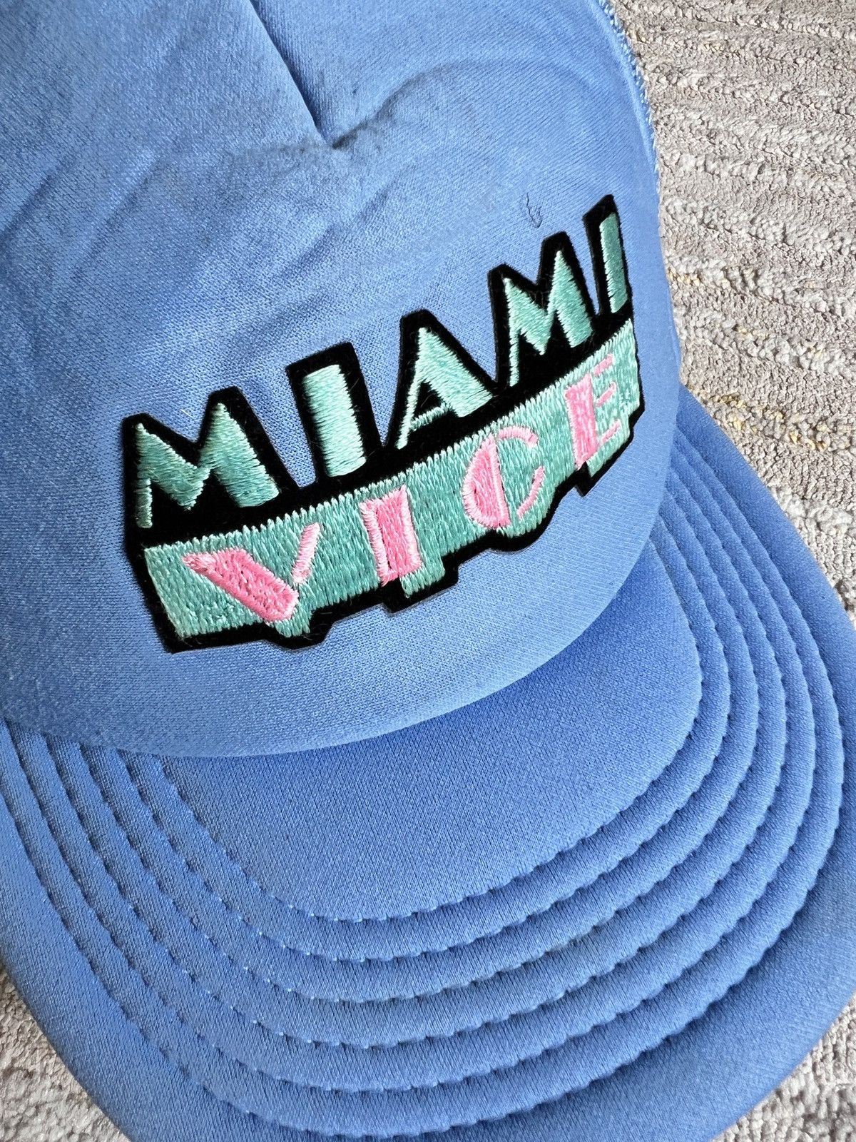 Vintage 90s Miami Vice Mesh Trucker Snapback Size ONE SIZE - 2 Thumbnail