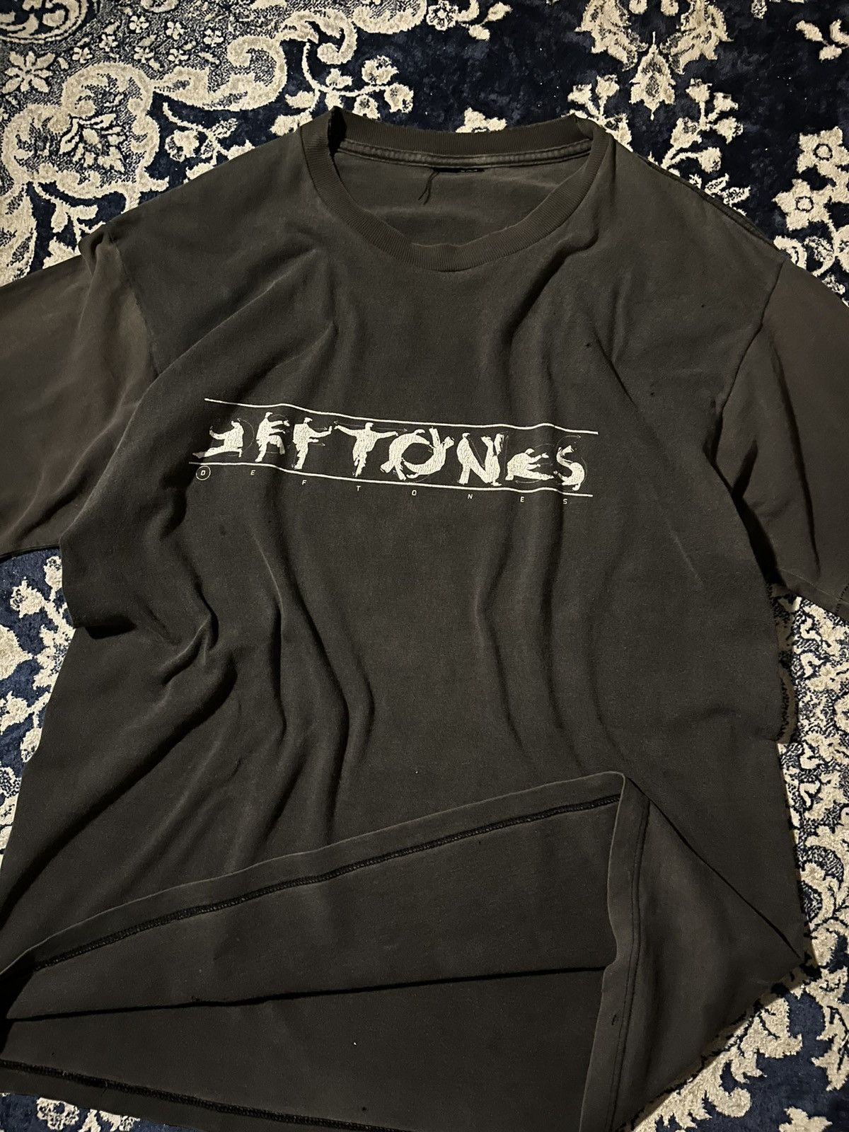 Vintage Vintage Deftones Tour Shirt Size US L / EU 52-54 / 3 - 2 Thumbnail