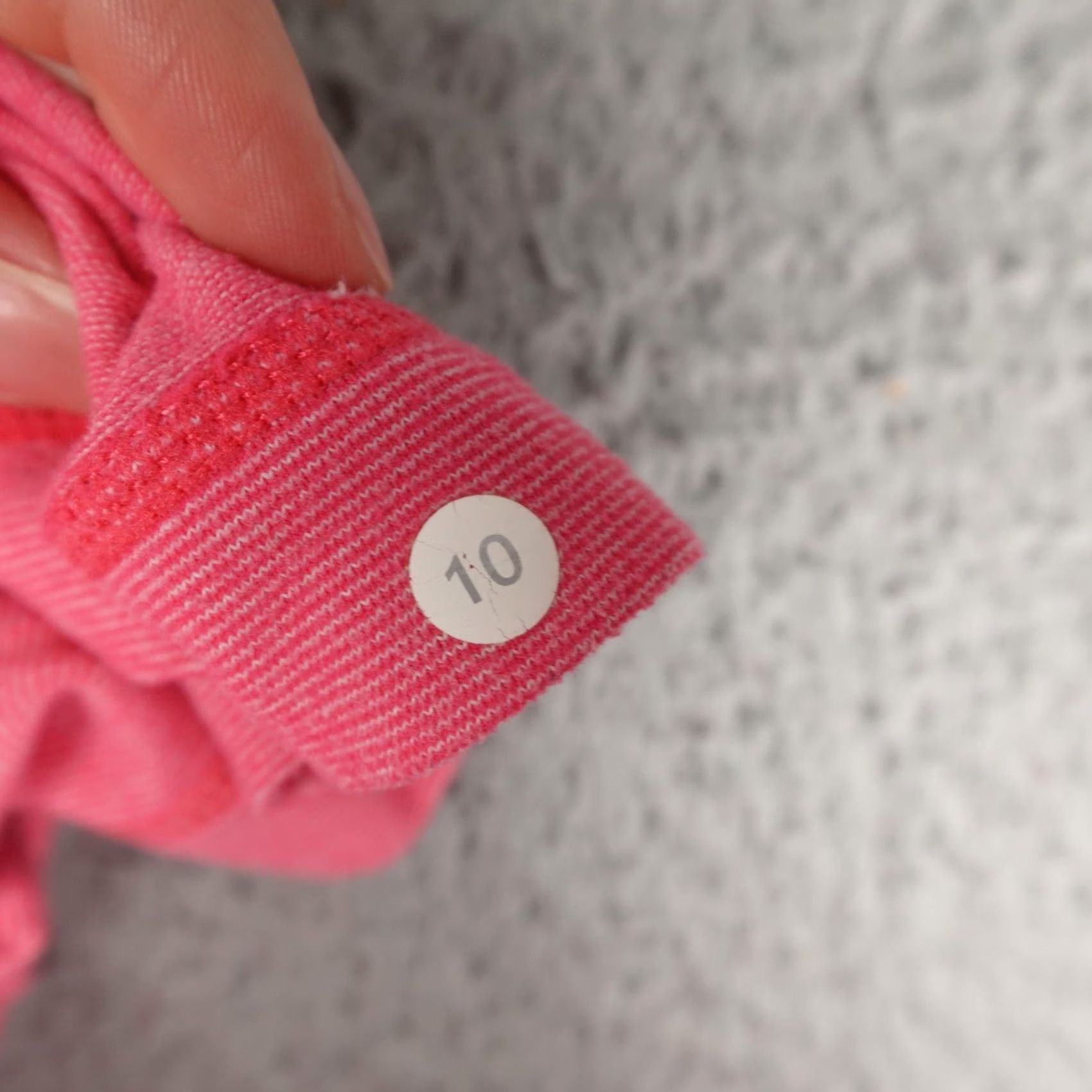 Lululemon Lululemon Hoodie Womens 10 Pink 1/4 Zip Ruffle Front Slim Fit Running Yoga Top Size L / US 10 / IT 46 - 3 Thumbnail