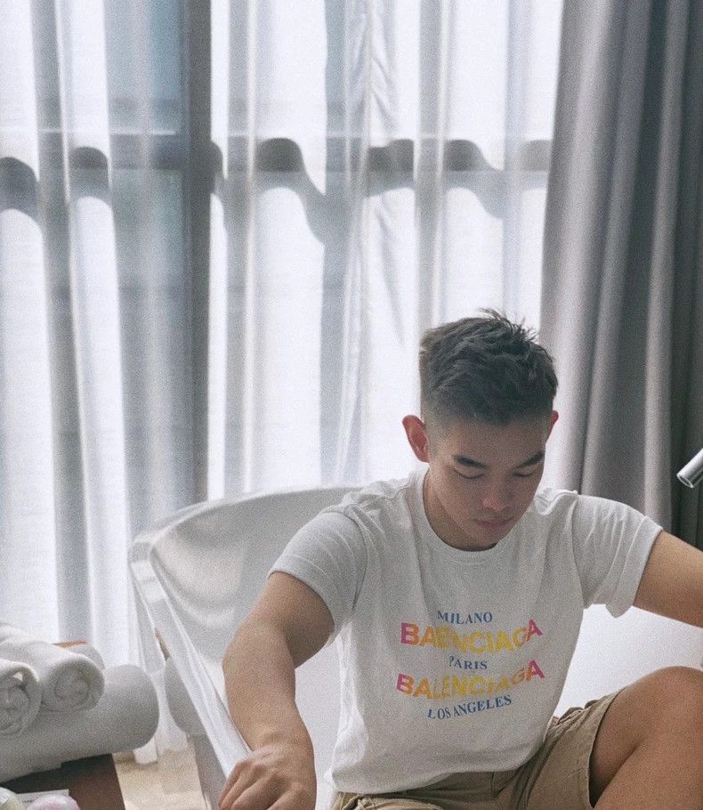 Balenciaga Balenciaga Printed Logo Short-Sleeve T-Shirt Size US XS / EU 42 / 0 - 7 Thumbnail