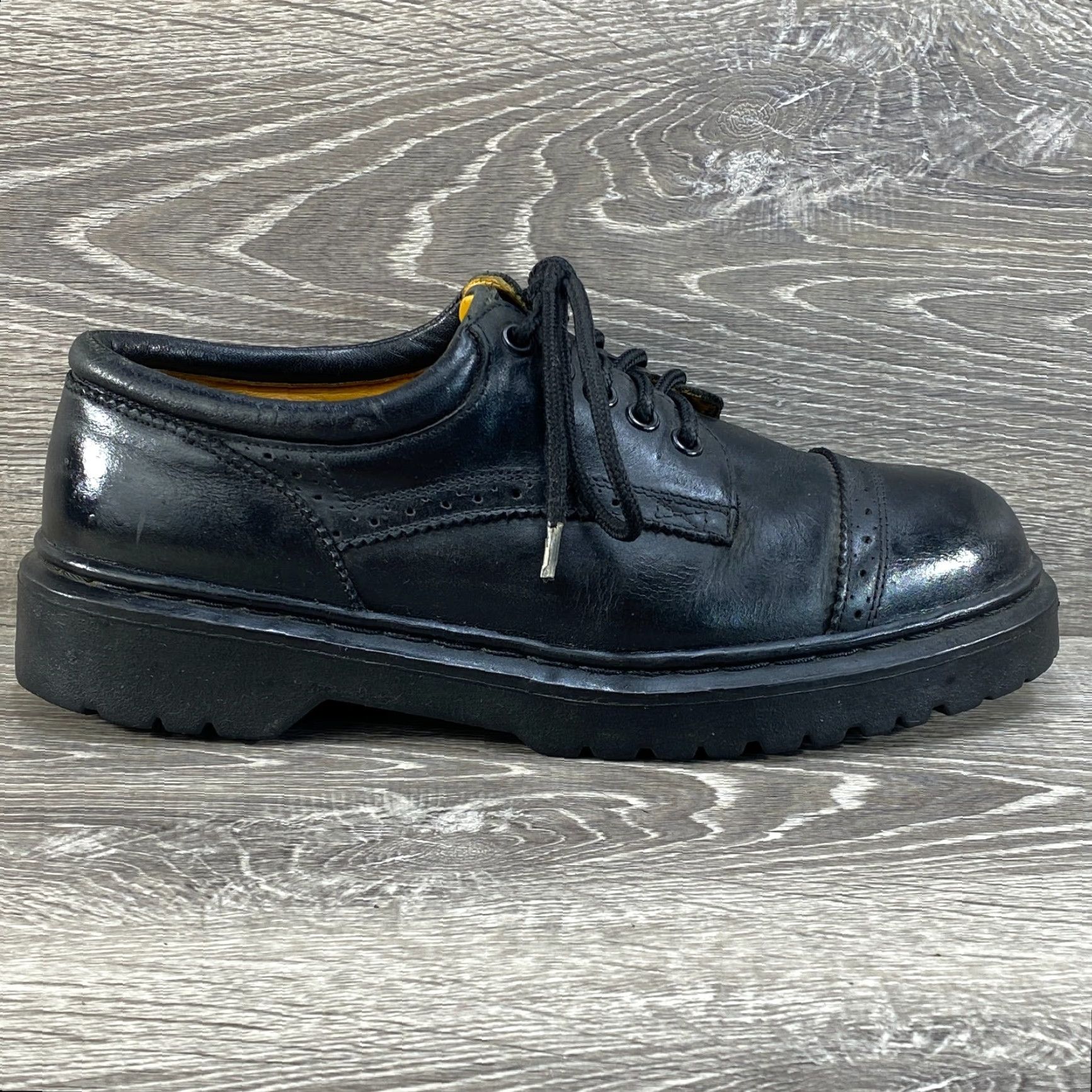 Vintage Liahona Mens 8.5 Shoes Black Leather Oxford Dress Casual Shoe Cap Toe Lug Sole Mens Shoes Black Leather Oxford Cap Toe Lug Sole Dress Shoes 8.5 Size ONE SIZE - 2 Thumbnail