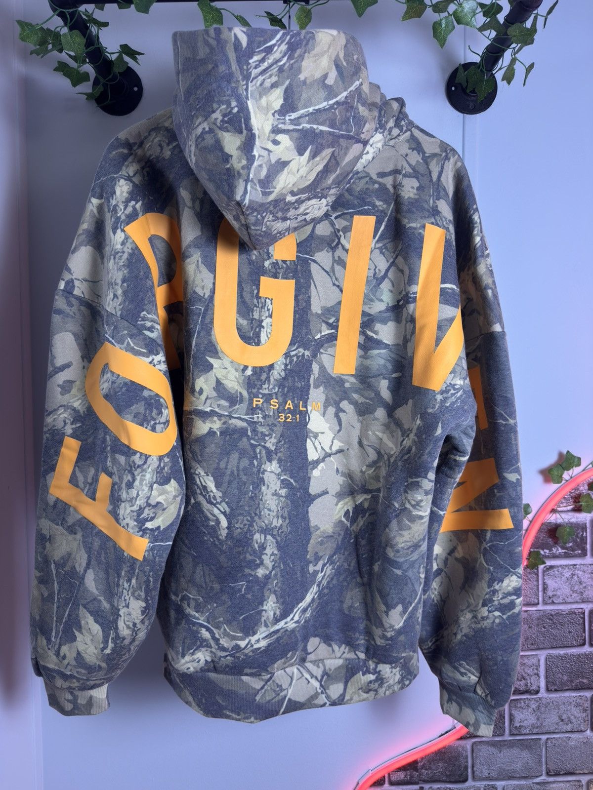 Other GLO Camo Hoodie “Forgiven” Orange Graphic Size Small NWT Size US S / EU 44-46 / 1 - 2 Thumbnail