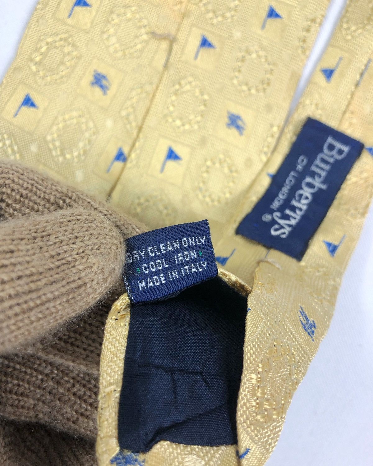 Burberry Prorsum Rare Vintage Burberrys Silk Tie Made in Italy Size ONE SIZE - 8 Thumbnail