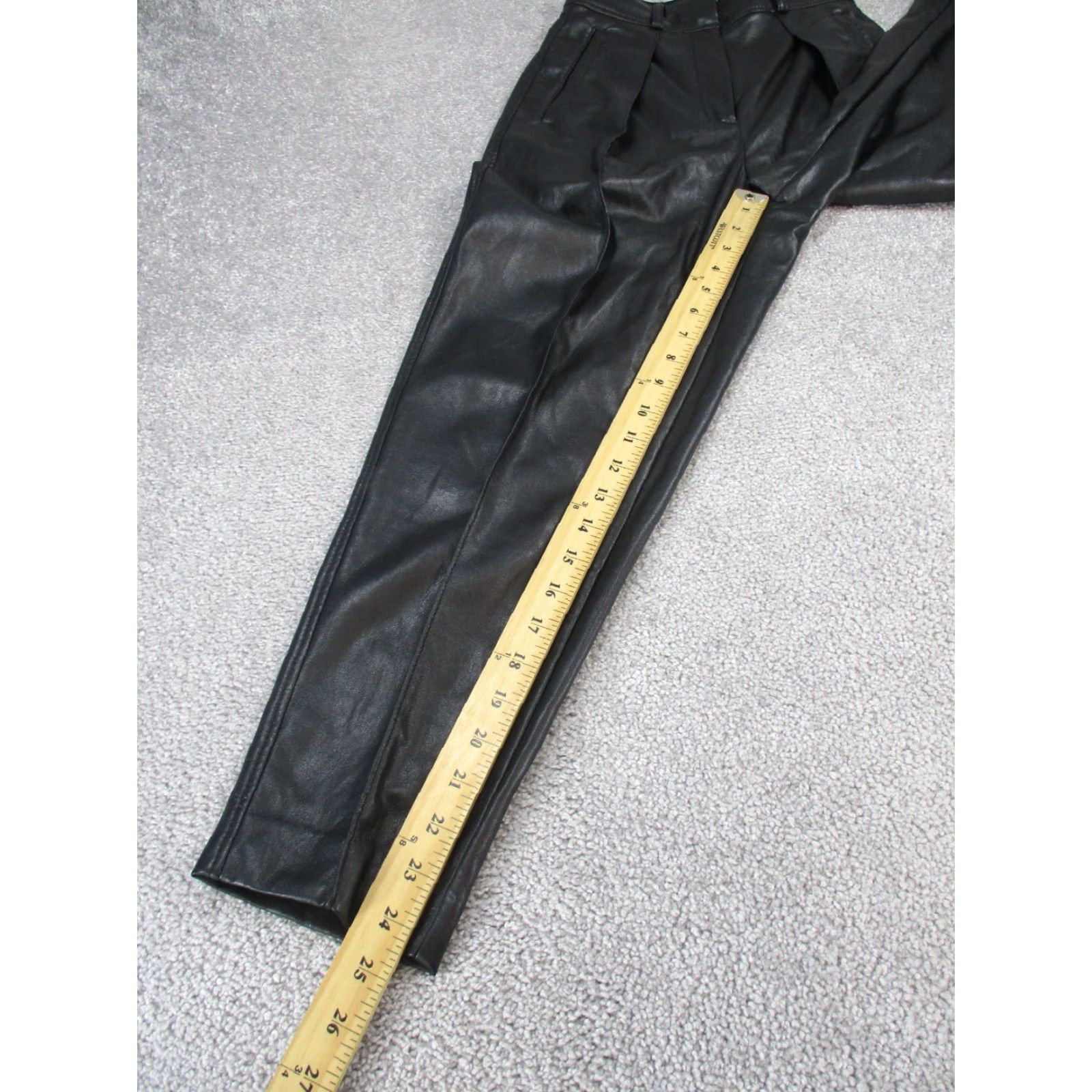 Vintage VINTAGE Babaton Pants Womens 00 Black Faux Leather Pleated Front Dress Pants Adult Regular Size 24" / US 00 / IT 34 - 4 Thumbnail
