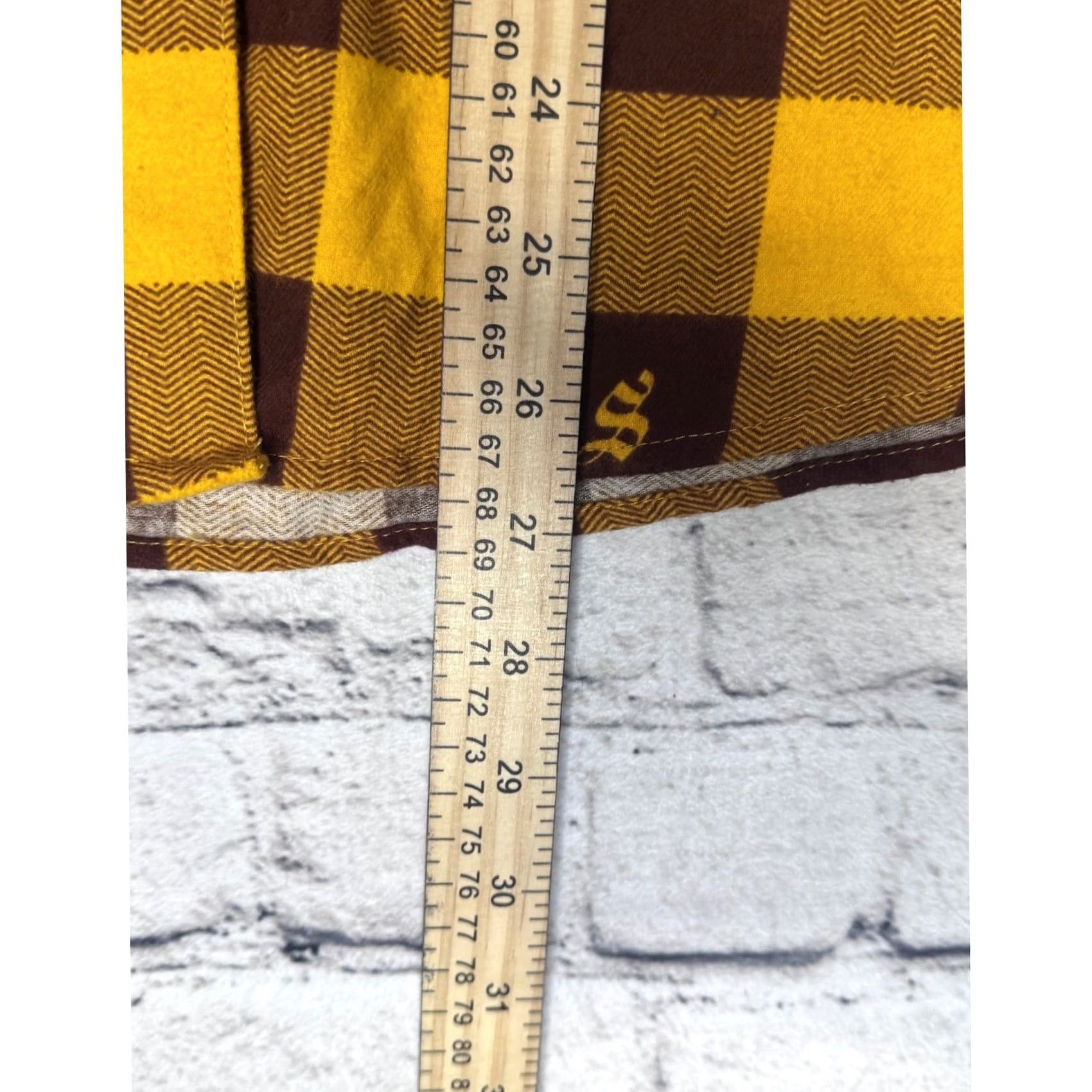 Vintage Magellan Outdoors Plaid Flannel Shirt Mens Small Button-Up Long Sleeve Casual Shiner Beer Patch Size US S / EU 44-46 / 1 - 5 Thumbnail