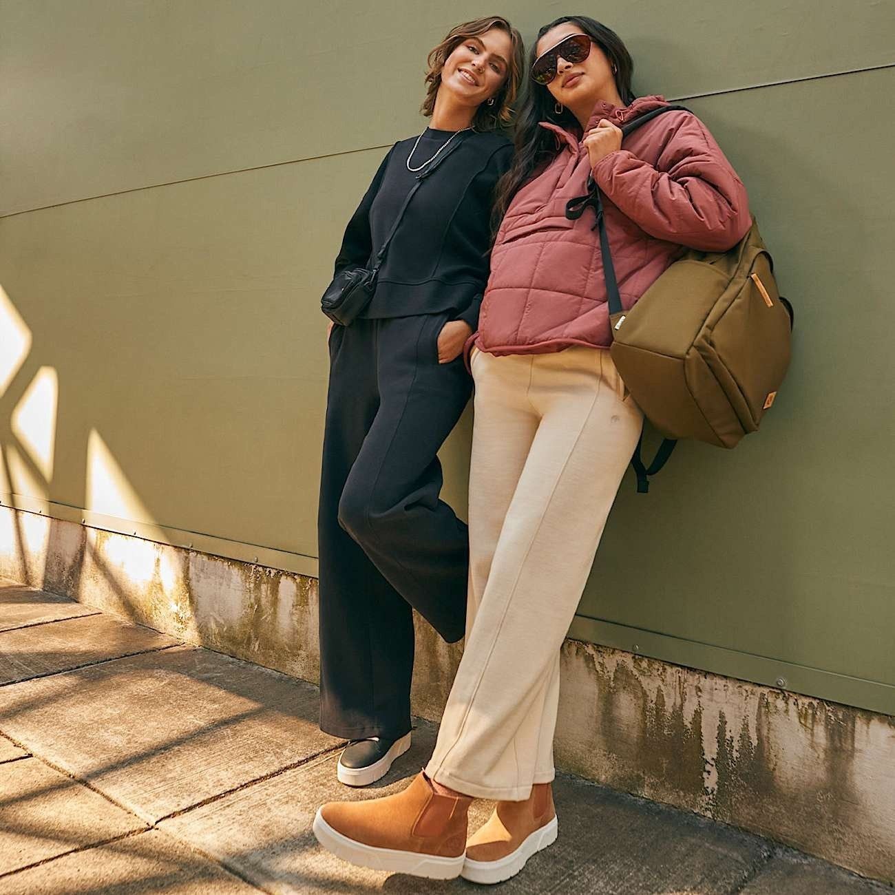 Timberland TIMBERLAND WOMEN'S 9.5 LAUREL COURT MID PULL ON SNEAKER RUST Size US 9.5 / IT 39.5 - 6 Thumbnail