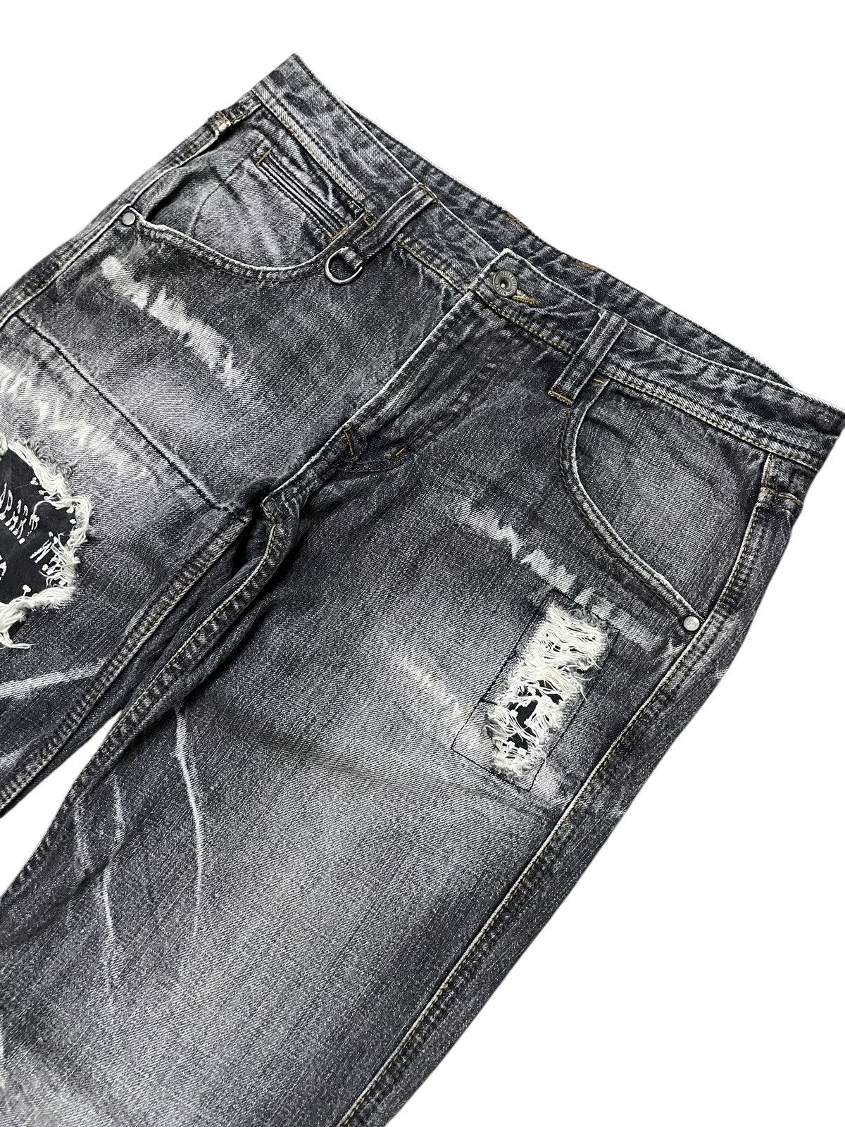 HIDEAWAYS × LOWBOX × Le Grande Bleu (L.G.B.) Hideaways Nicole Distressed Poems Patched Flared Jeans Size US 32 / EU 48 - 3 Thumbnail