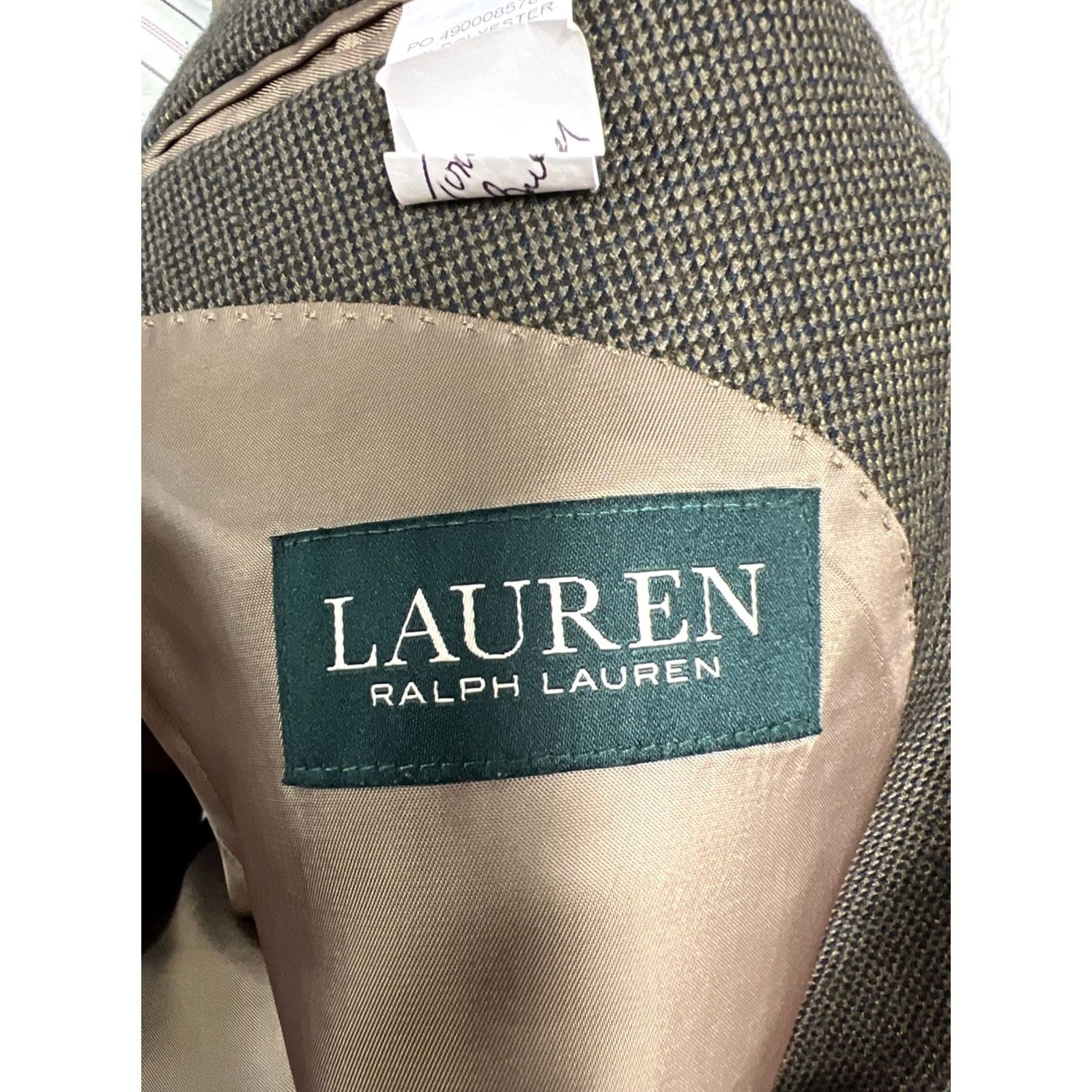 Ralph Lauren VINTAGE? No. Sorry, can't determine vintage. Size US M / EU 48-50 / 2 - 3 Thumbnail